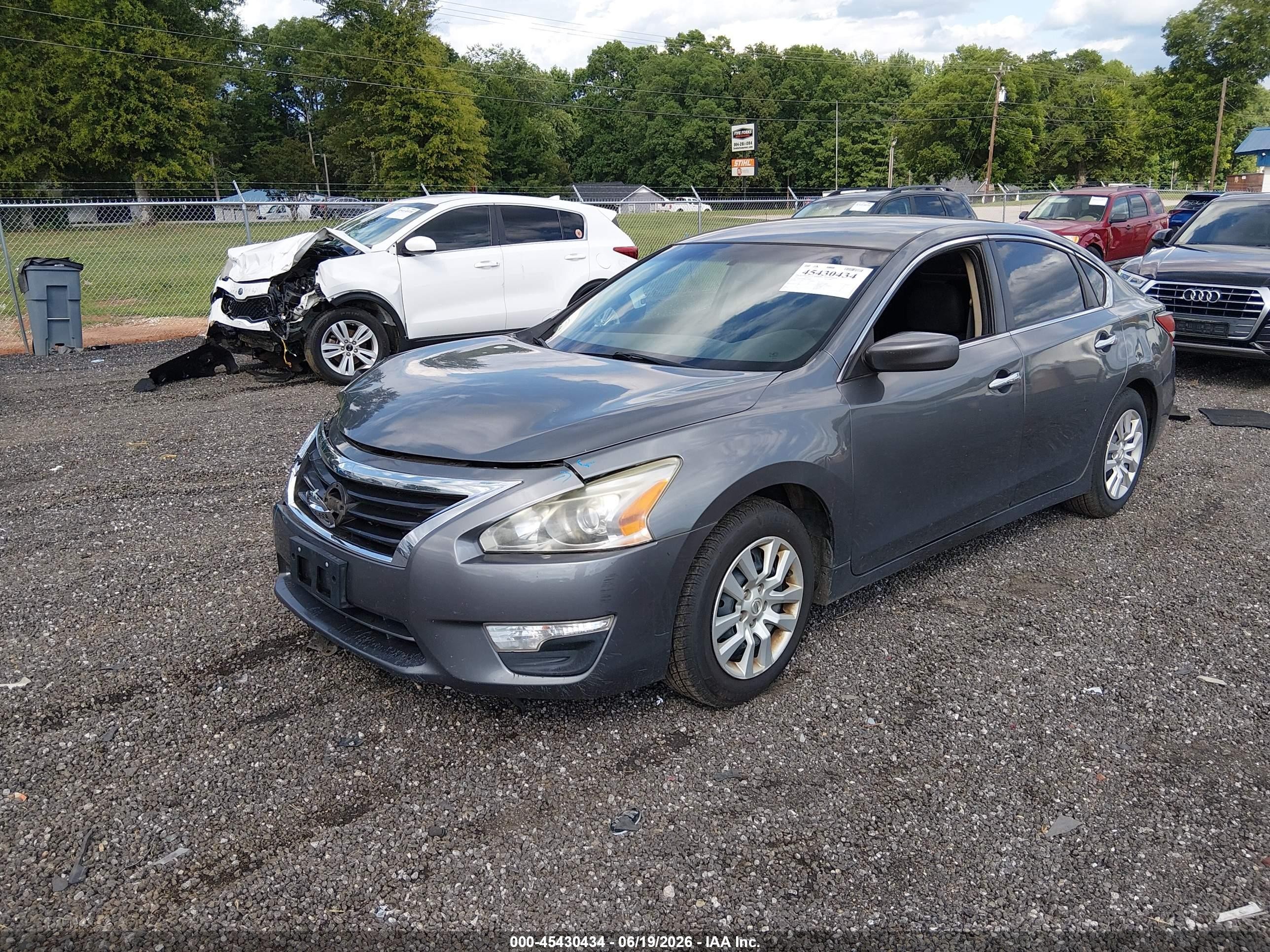 2015 Nissan Altima 2.5/2.5 S/2.5 Sl/2.5 Sv Серый vin: 1N4AL3AP8FC249863
