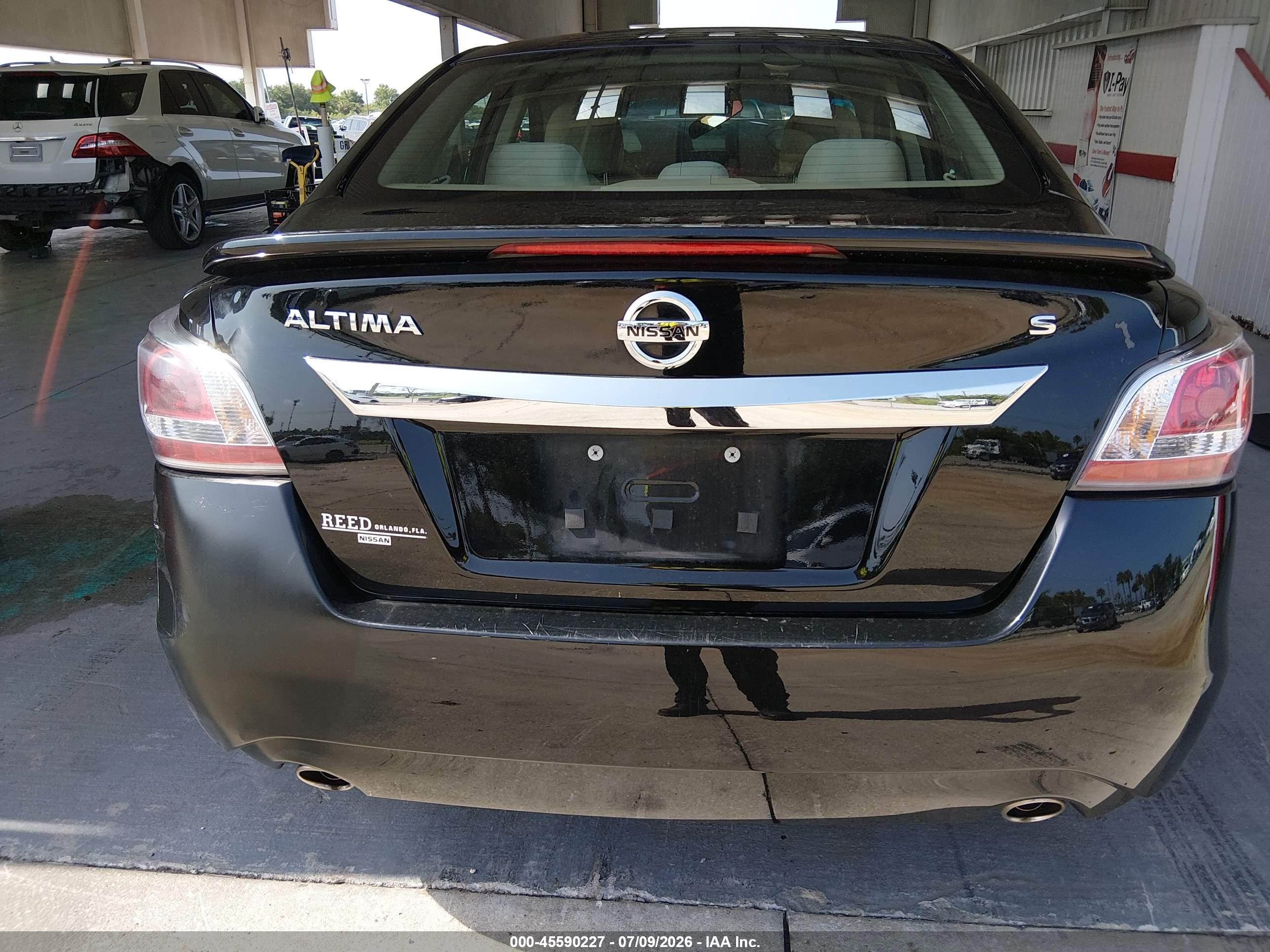 2015 Nissan Altima 2.5 S Black vin: 1N4AL3AP8FC252181