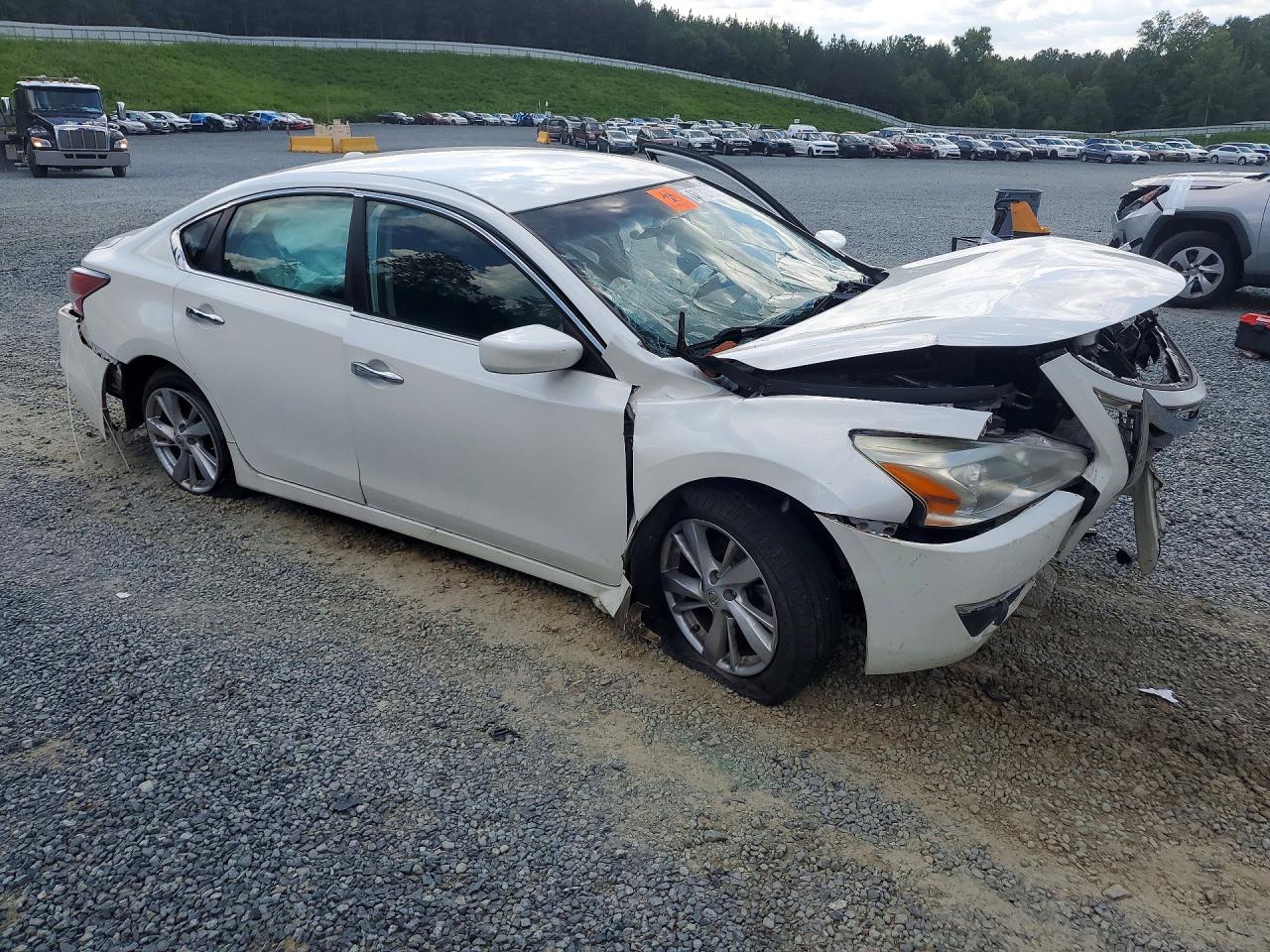2015 Nissan Altima 2.5 Sv White vin: 1N4AL3AP8FC259227