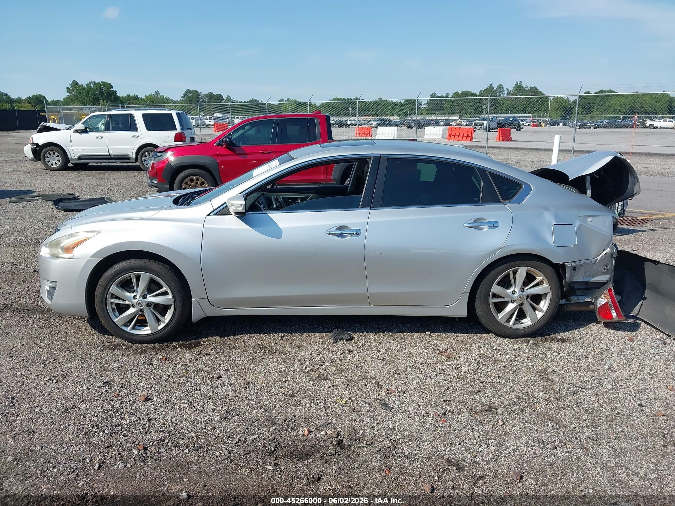 2015 Nissan Altima 2.5 Sl White vin: 1N4AL3AP8FC260930
