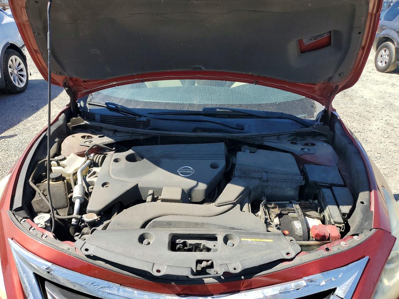 2015 Nissan Altima 2.5 S Красный vin: 1N4AL3AP8FC261365