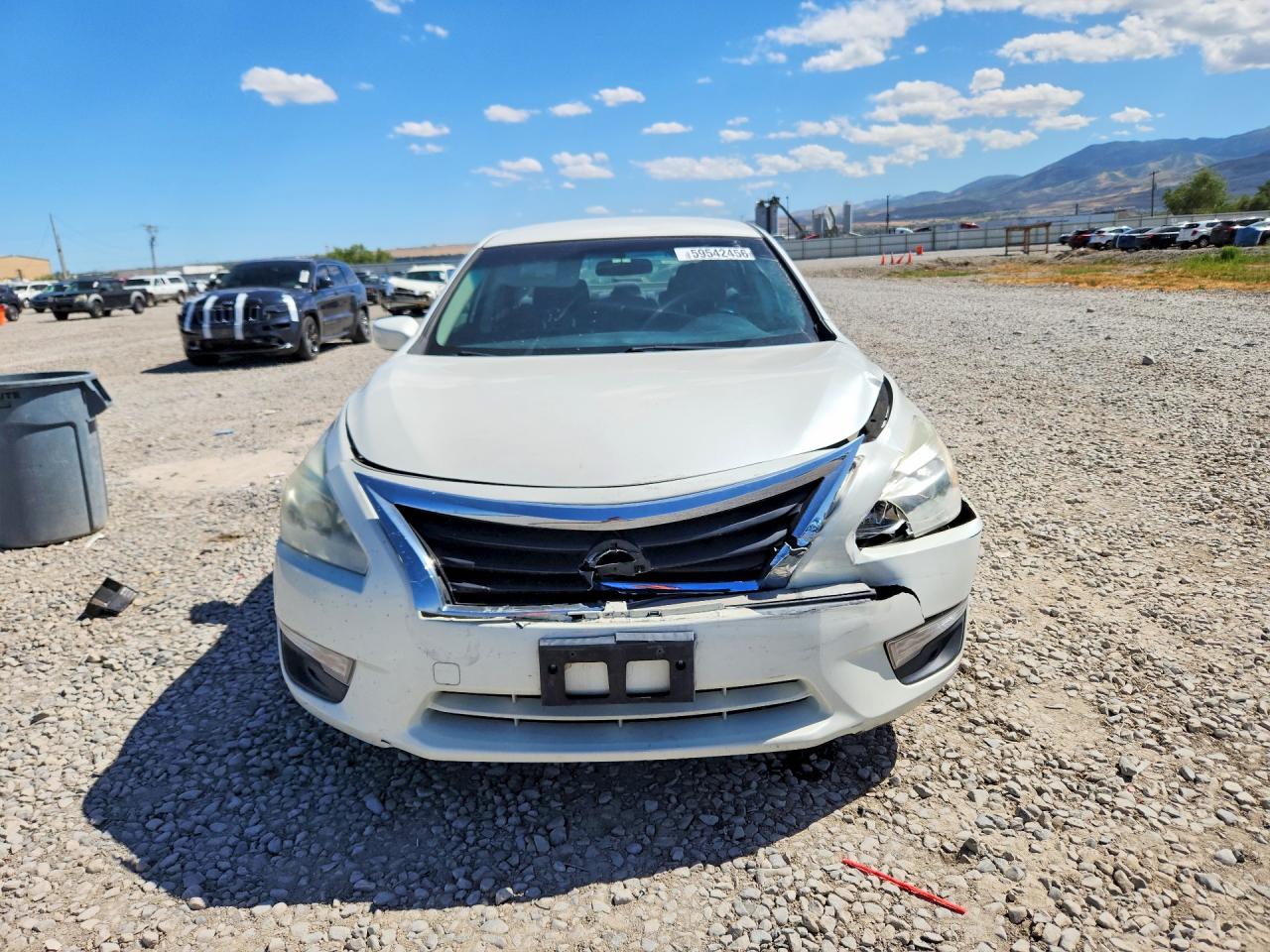 2015 Nissan Altima 2.5 S White vin: 1N4AL3AP8FC265402
