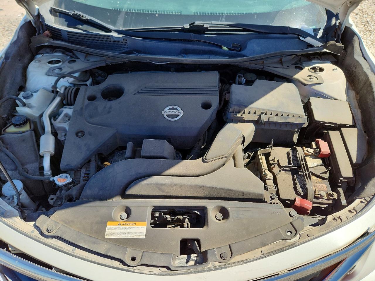 2015 Nissan Altima 2.5 S White vin: 1N4AL3AP8FC265402