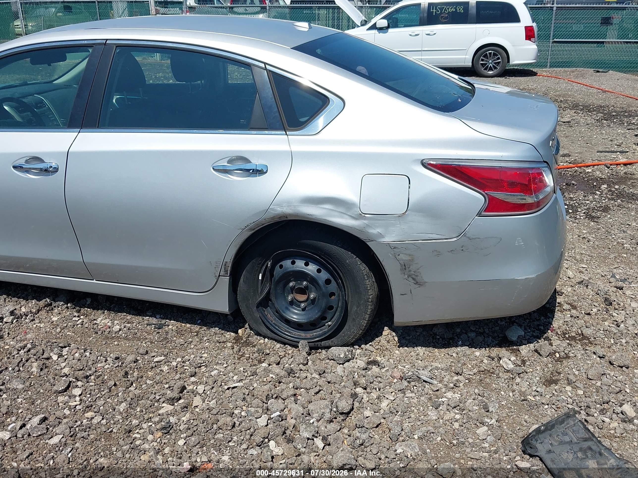 2015 Nissan Altima 2.5/2.5 S/2.5 Sl/2.5 Sv Silver vin: 1N4AL3AP8FC273290
