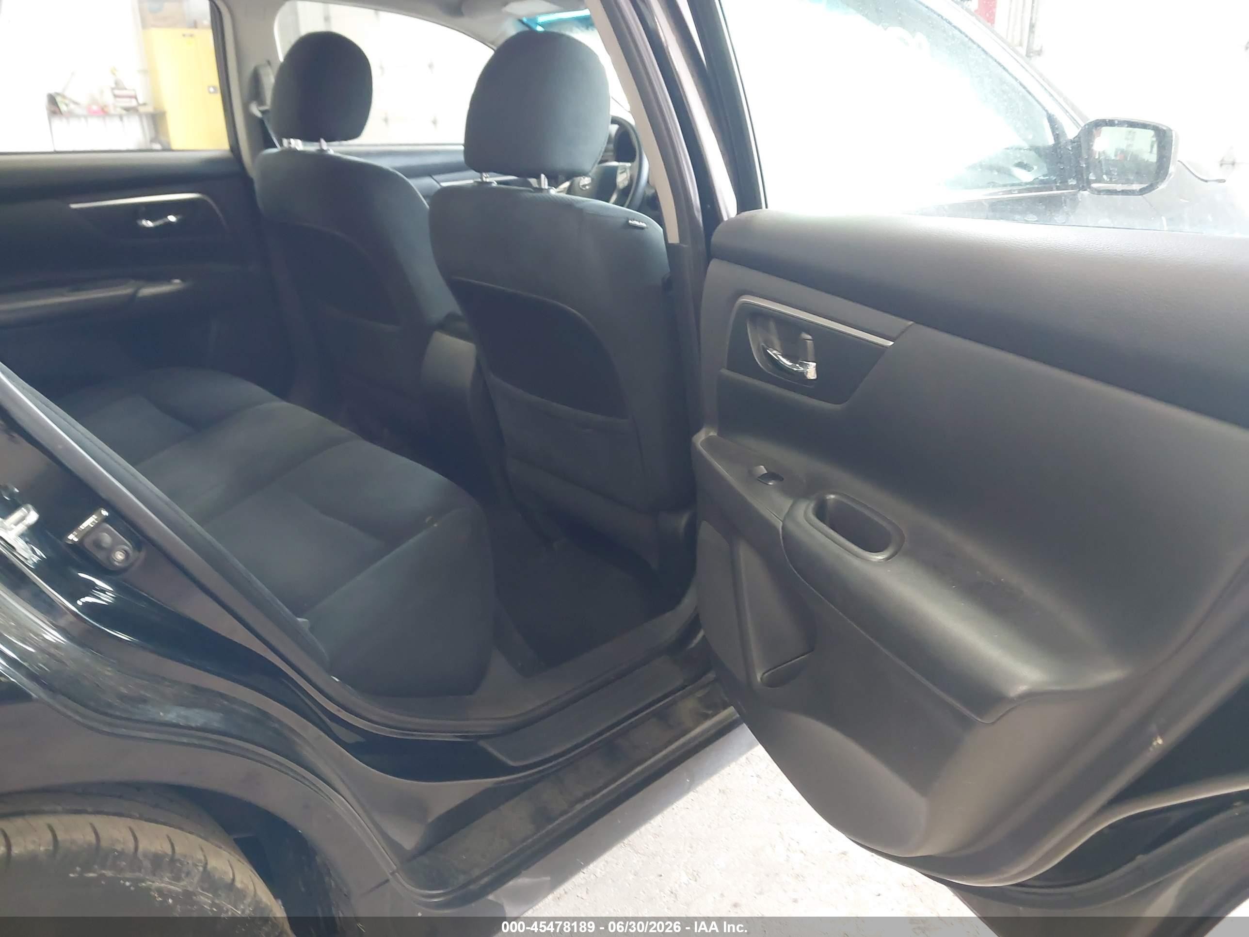 2015 Nissan Altima 2.5/2.5 S/2.5 Sl/2.5 Sv Black vin: 1N4AL3AP8FC296178