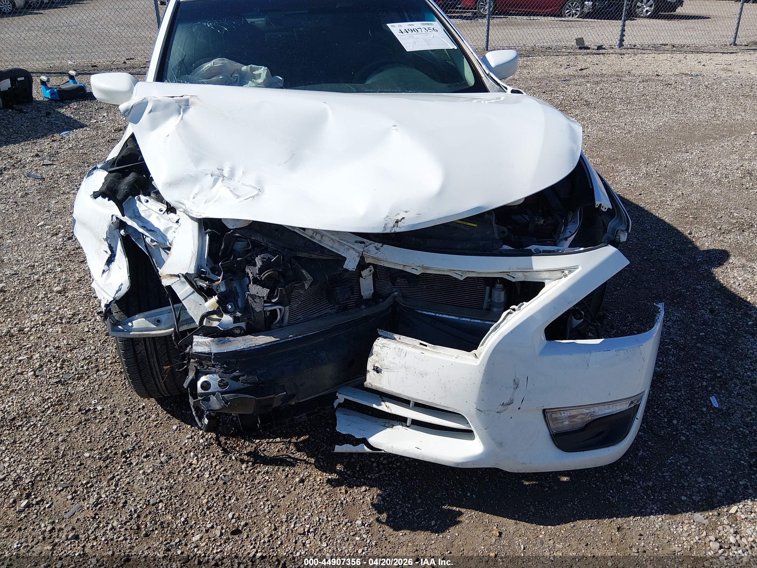 2015 Nissan Altima 2.5 S White vin: 1N4AL3AP8FC299131