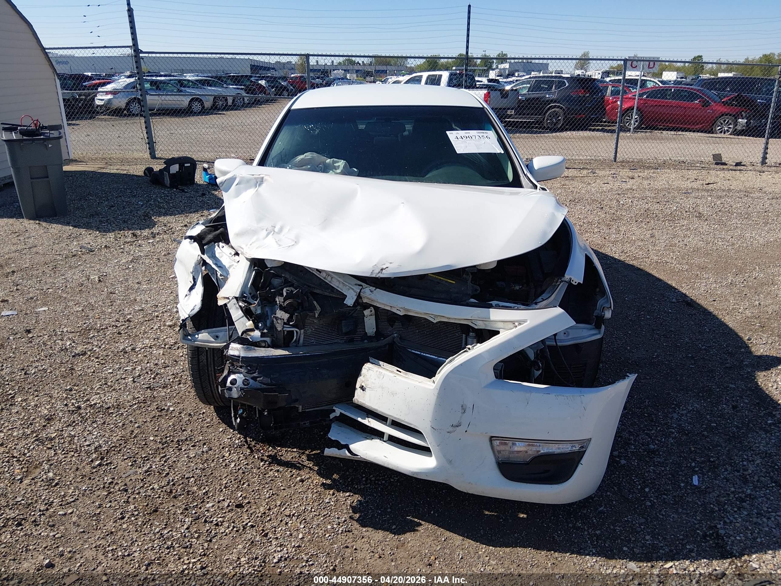 2015 Nissan Altima 2.5 S White vin: 1N4AL3AP8FC299131