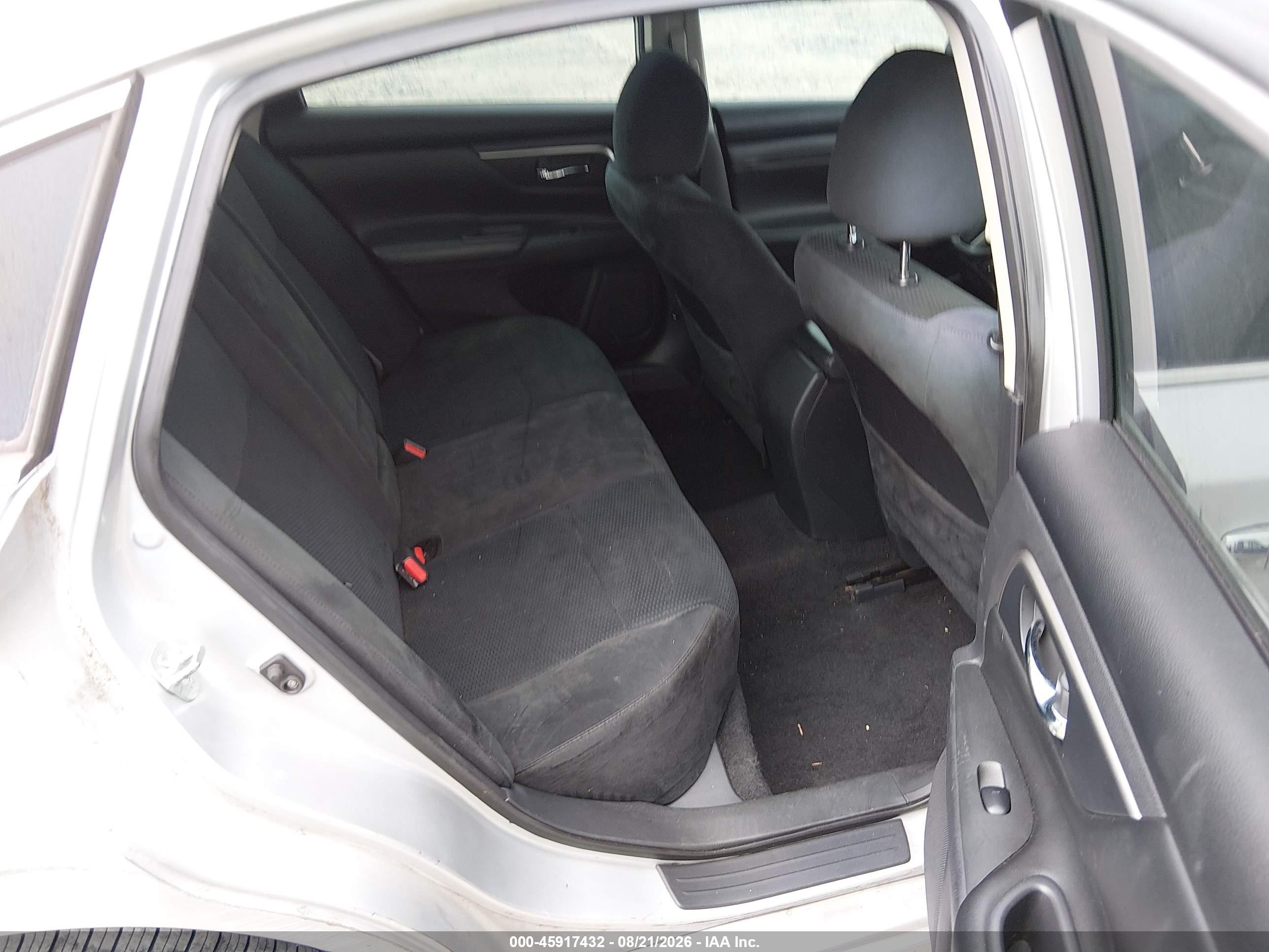 2015 Nissan Altima 2.5 S Silver vin: 1N4AL3AP8FC410423