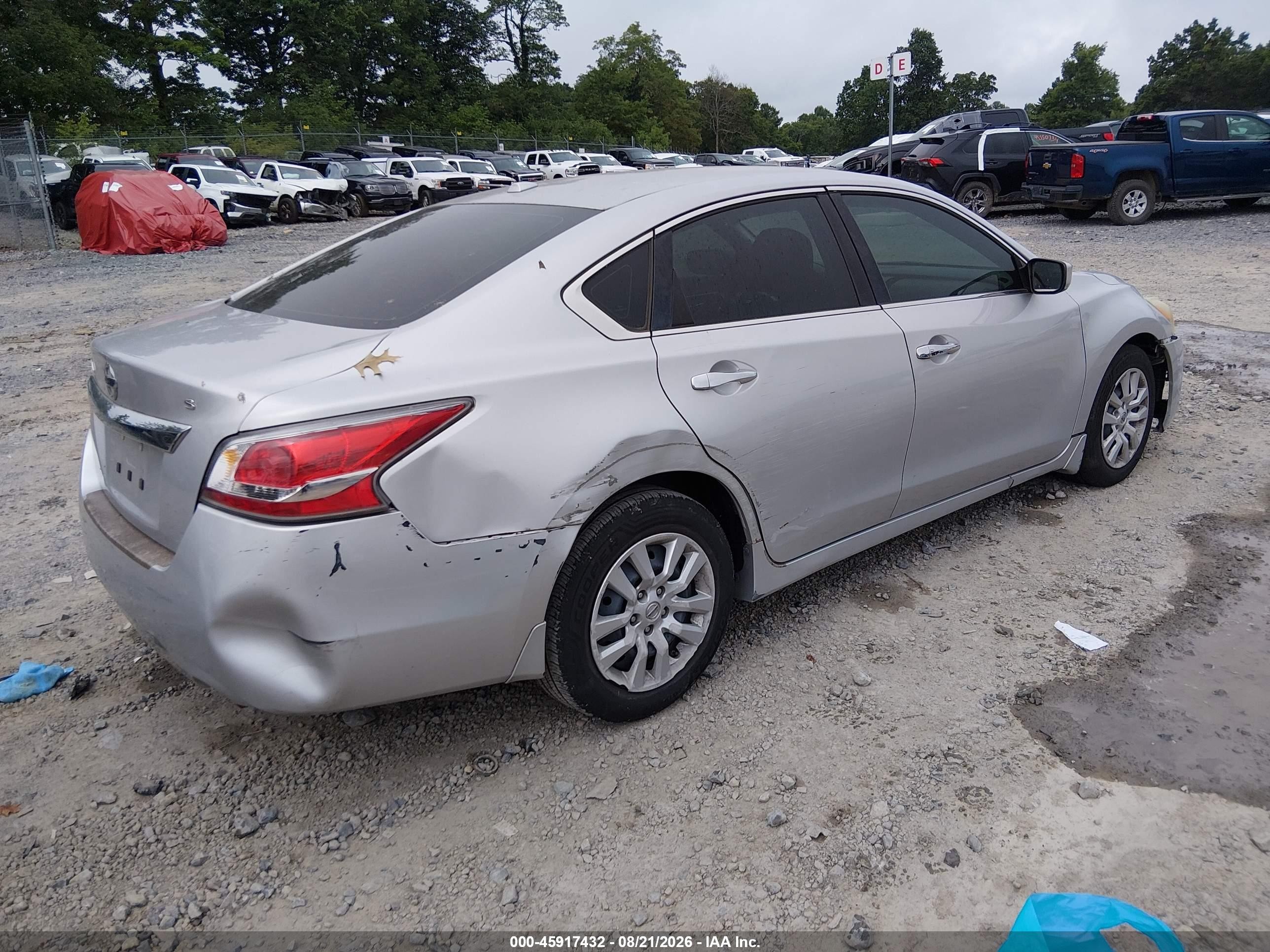 2015 Nissan Altima 2.5 S Silver vin: 1N4AL3AP8FC410423