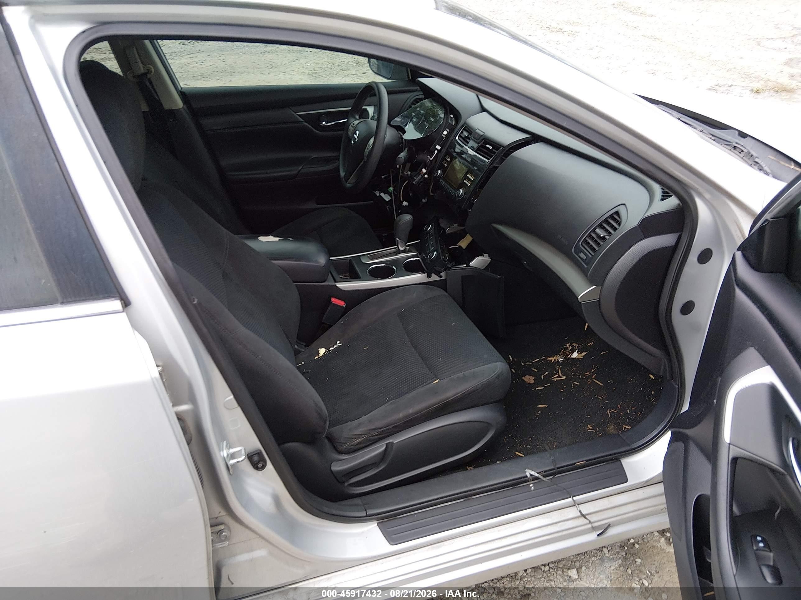 2015 Nissan Altima 2.5 S Silver vin: 1N4AL3AP8FC410423