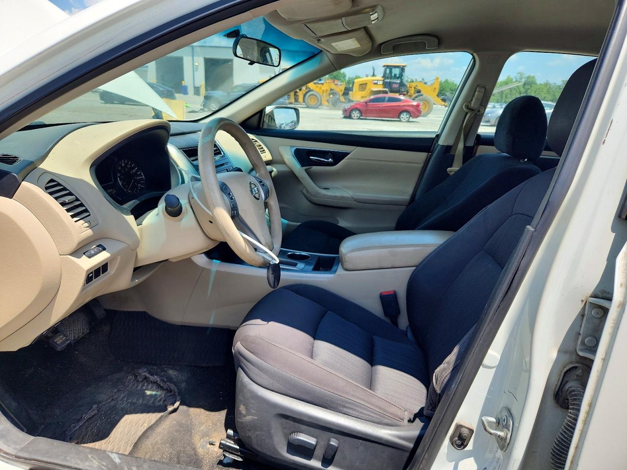 2015 Nissan Altima 2.5 S Белый vin: 1N4AL3AP8FC412074