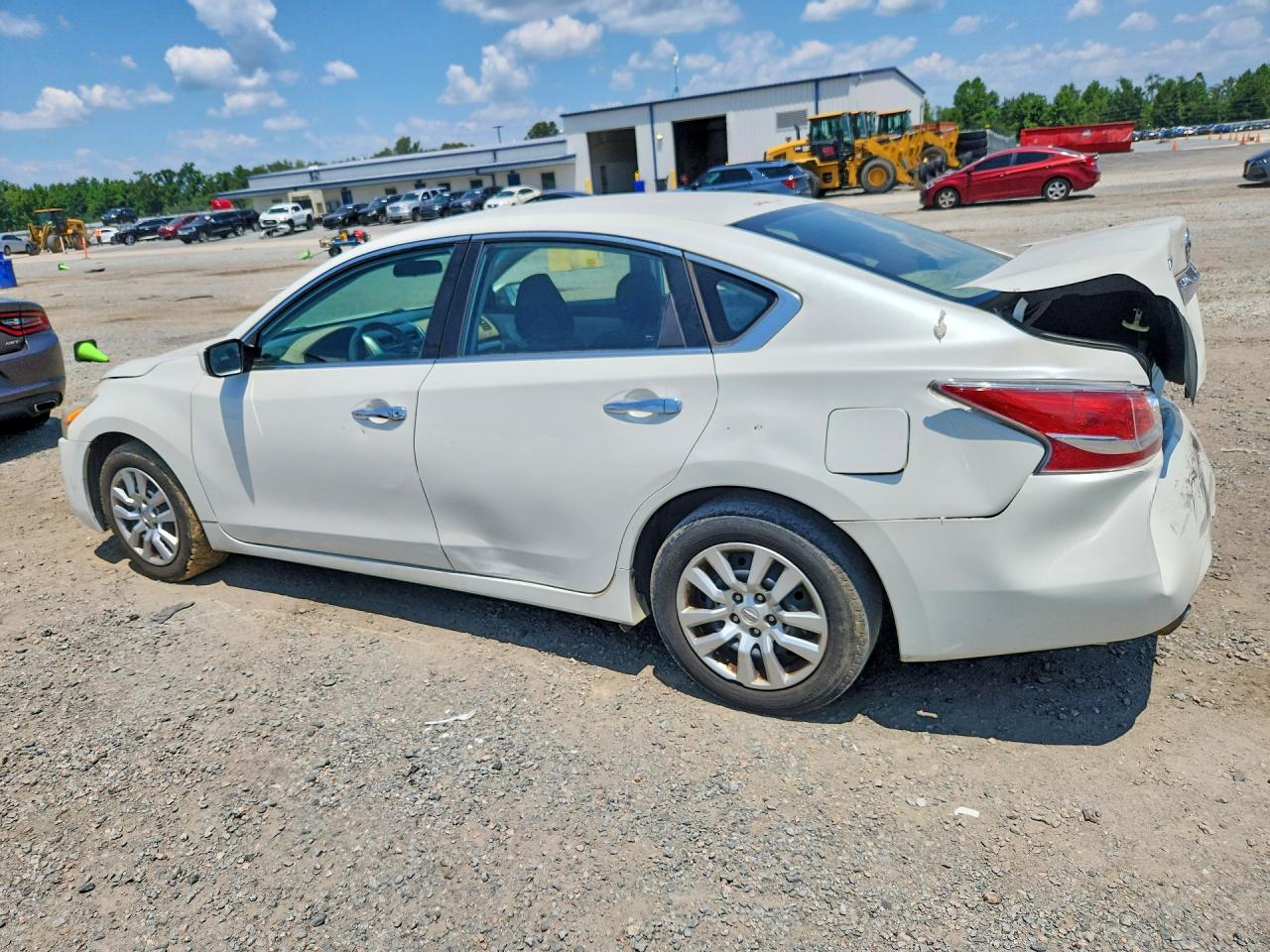2015 Nissan Altima 2.5 S Белый vin: 1N4AL3AP8FC412074