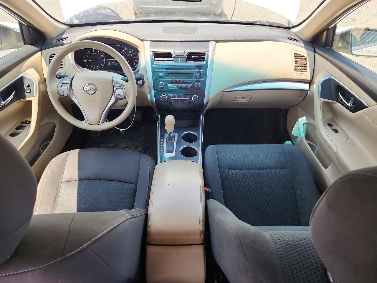 2015 Nissan Altima 2.5 S Белый vin: 1N4AL3AP8FC412074