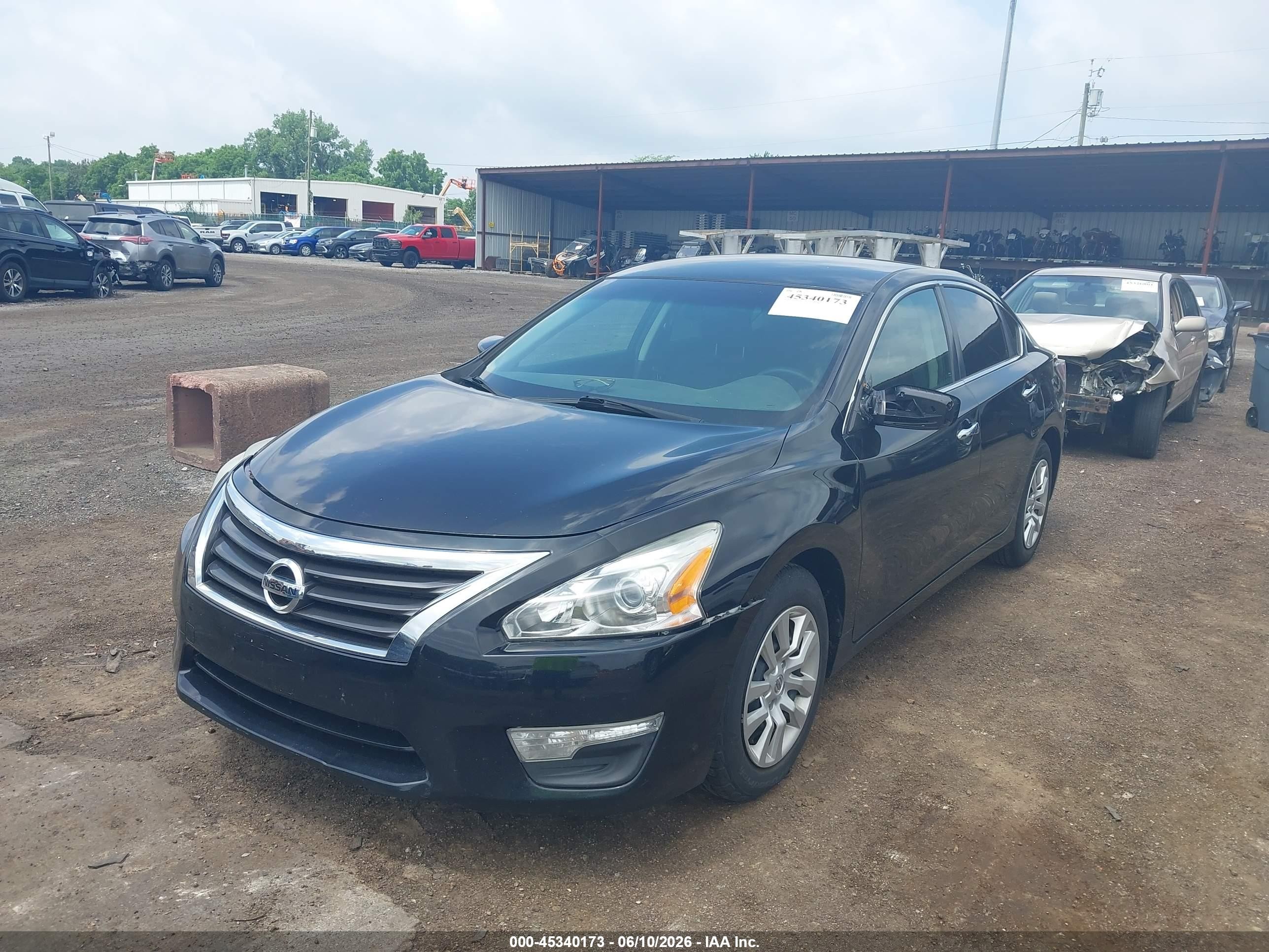 2015 Nissan Altima 2.5 Черный vin: 1N4AL3AP8FC416657