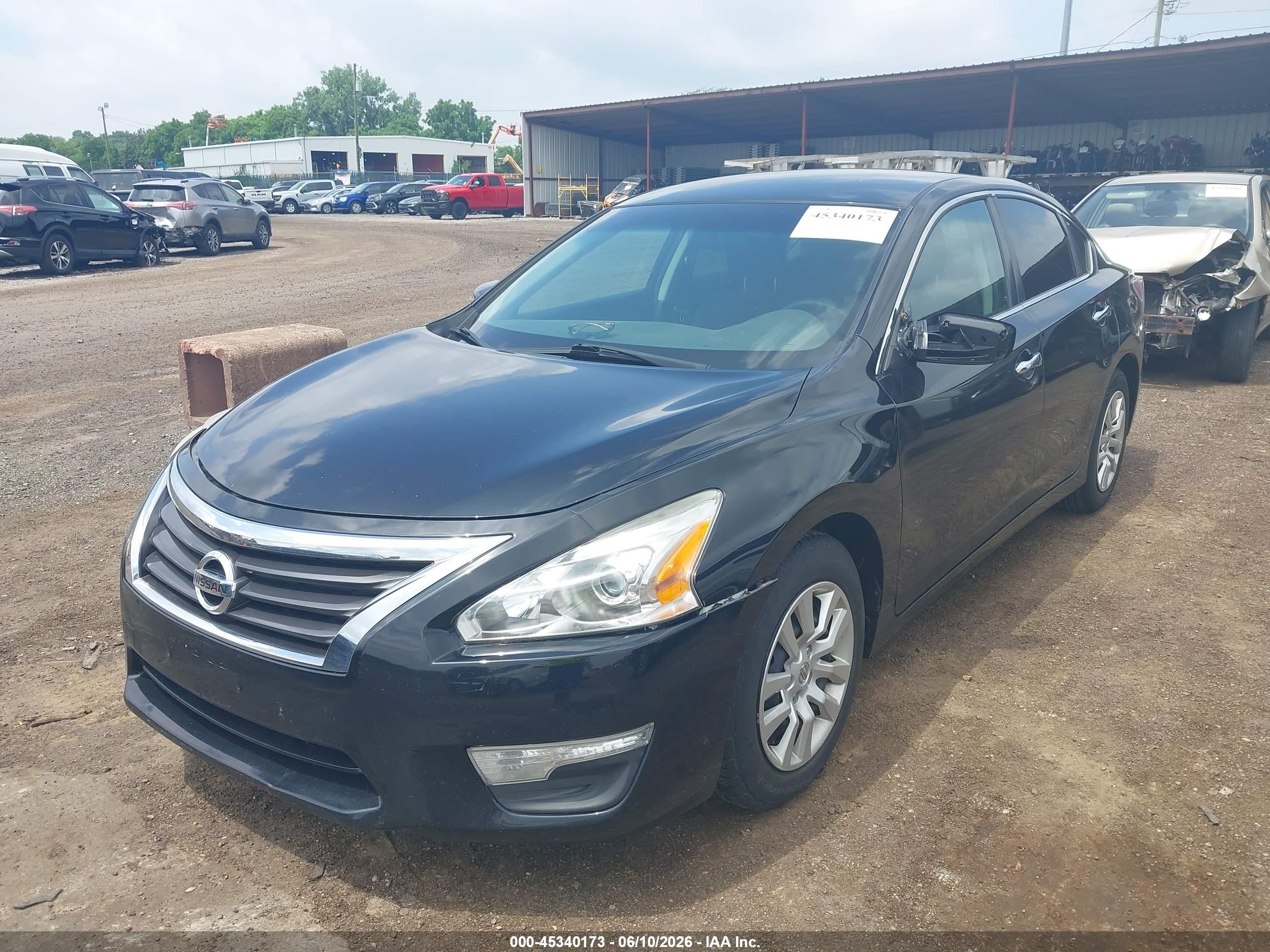2015 Nissan Altima 2.5 Черный vin: 1N4AL3AP8FC416657
