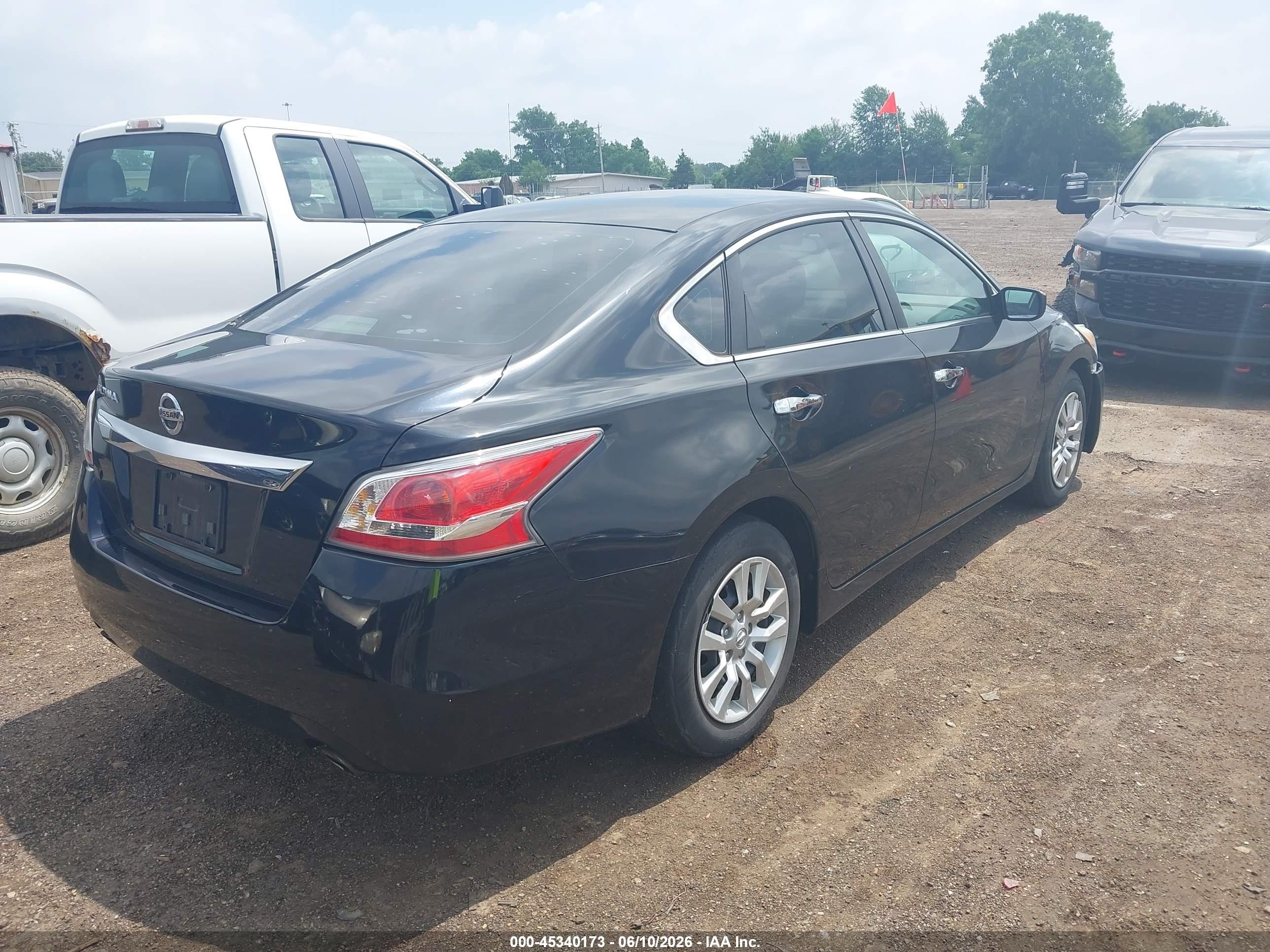 2015 Nissan Altima 2.5 Черный vin: 1N4AL3AP8FC416657