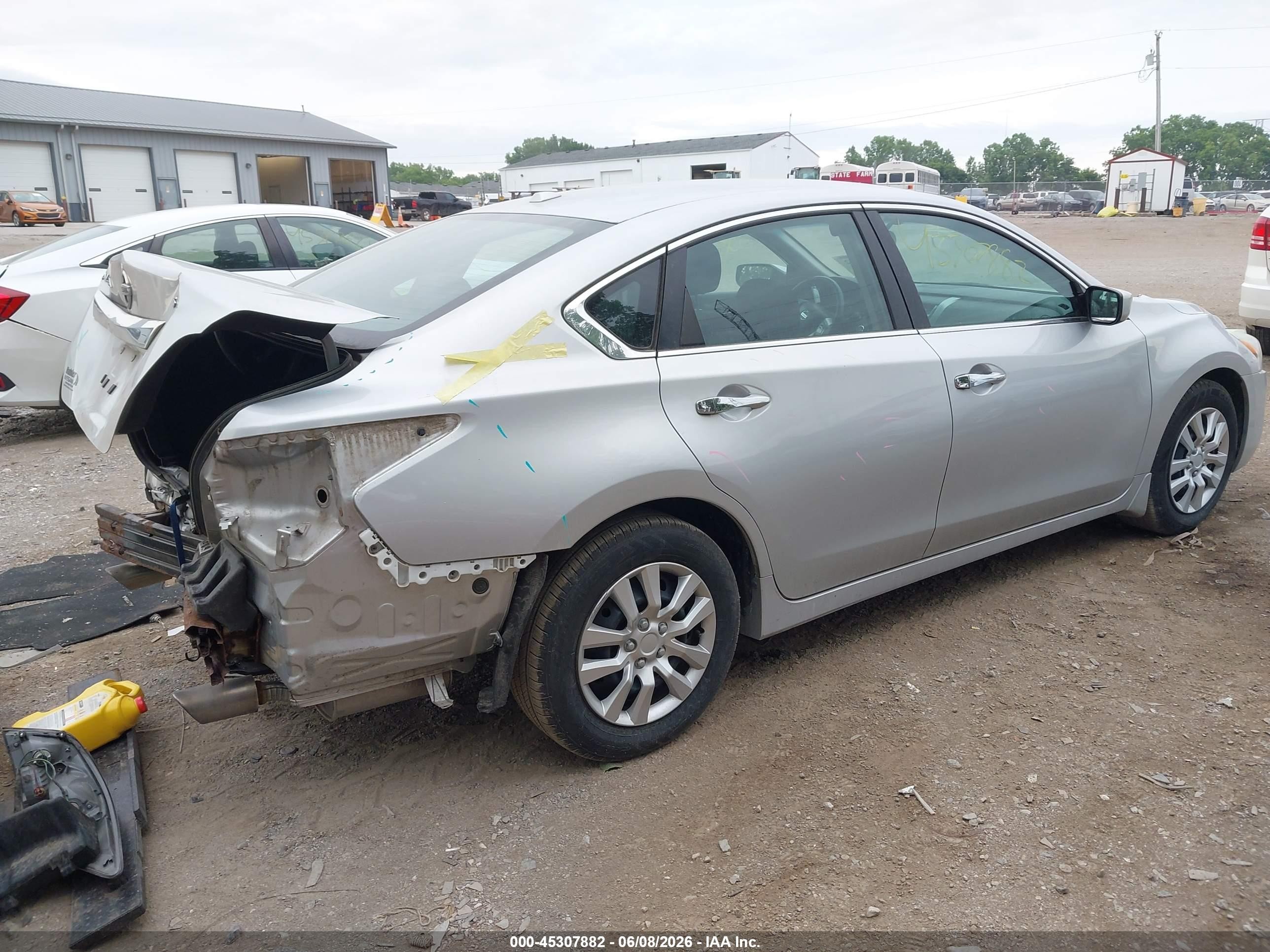 2015 Nissan Altima 2.5 S Silver vin: 1N4AL3AP8FC430221