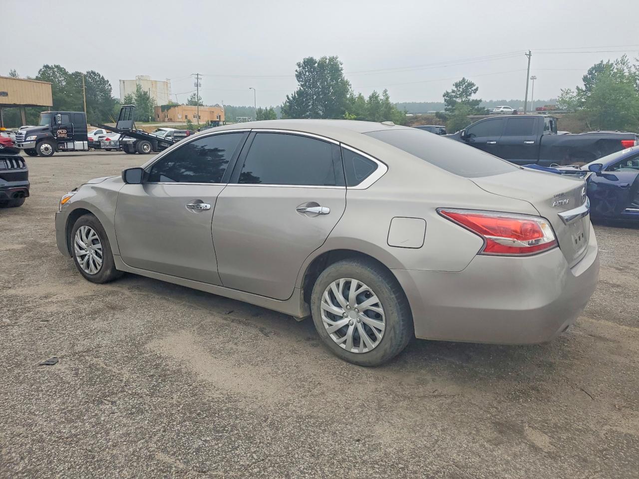 2015 Nissan Altima 2.5 S Tan vin: 1N4AL3AP8FC430610