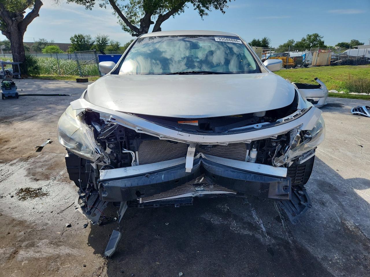 2015 Nissan Altima 2.5 Sv Silver vin: 1N4AL3AP8FC433944