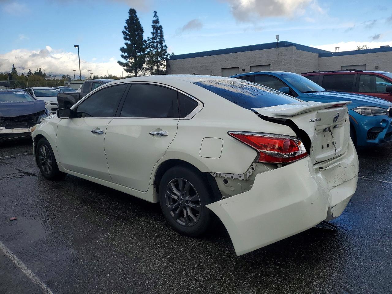 2015 Nissan Altima White vin: 1N4AL3AP8FC437282