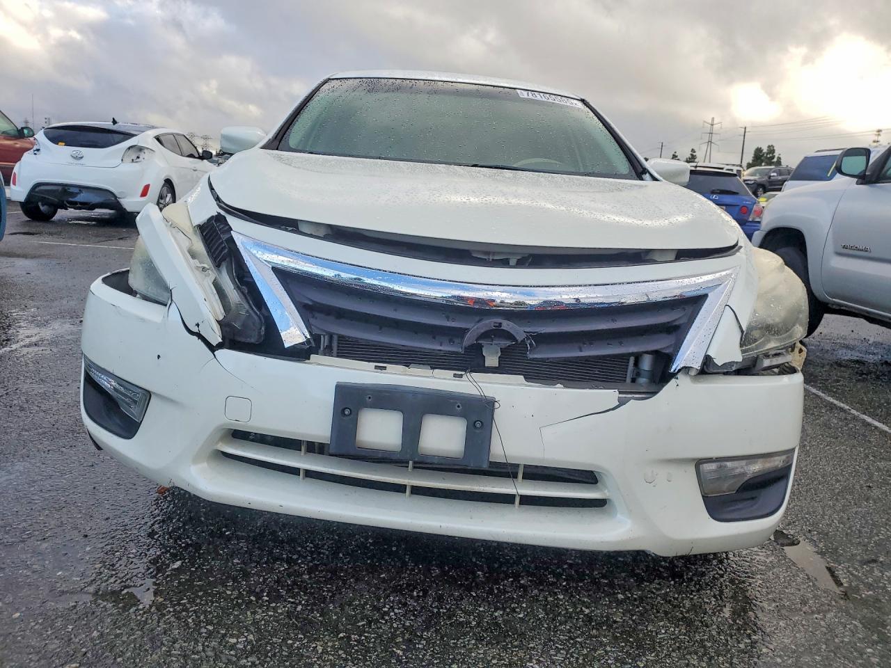 2015 Nissan Altima White vin: 1N4AL3AP8FC437282