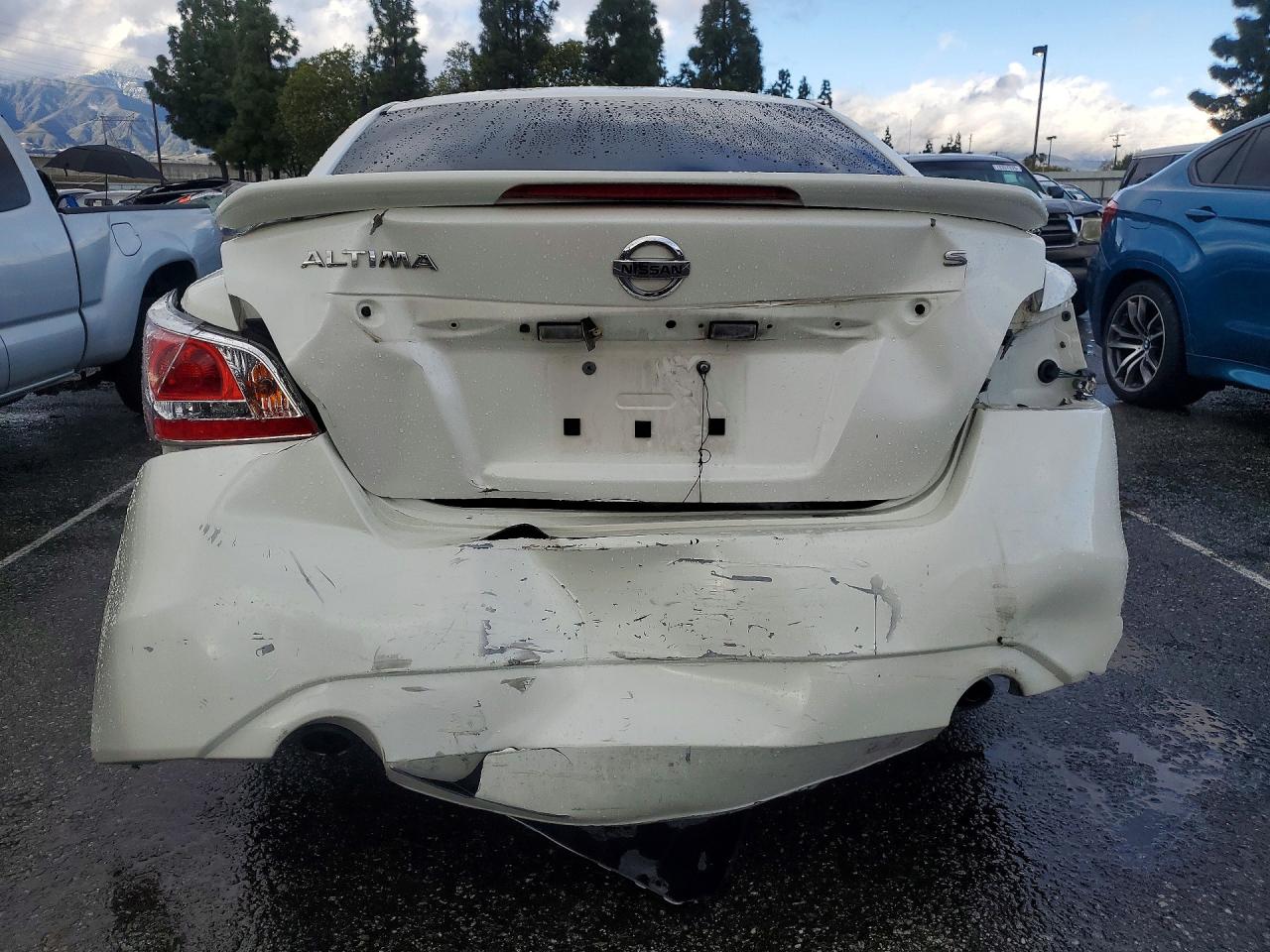 2015 Nissan Altima White vin: 1N4AL3AP8FC437282