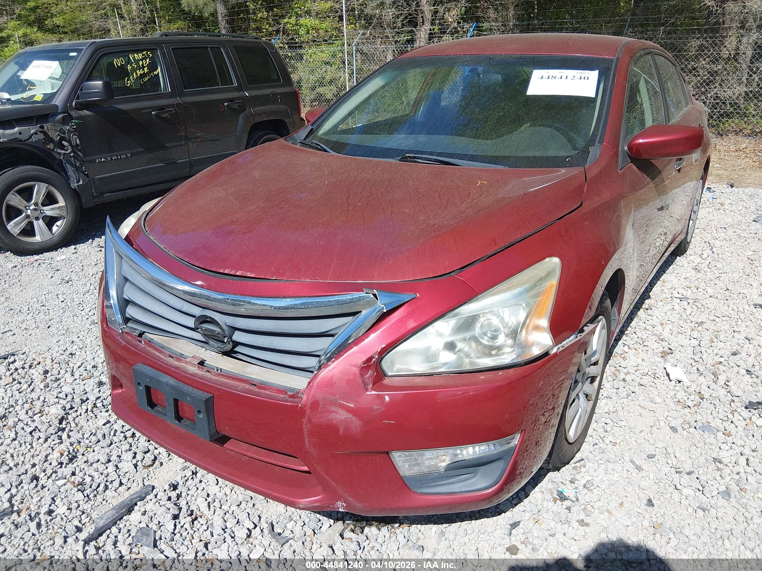 2015 Nissan Altima 2.5/2.5 S/2.5 Sl/2.5 Sv Red vin: 1N4AL3AP8FC452980