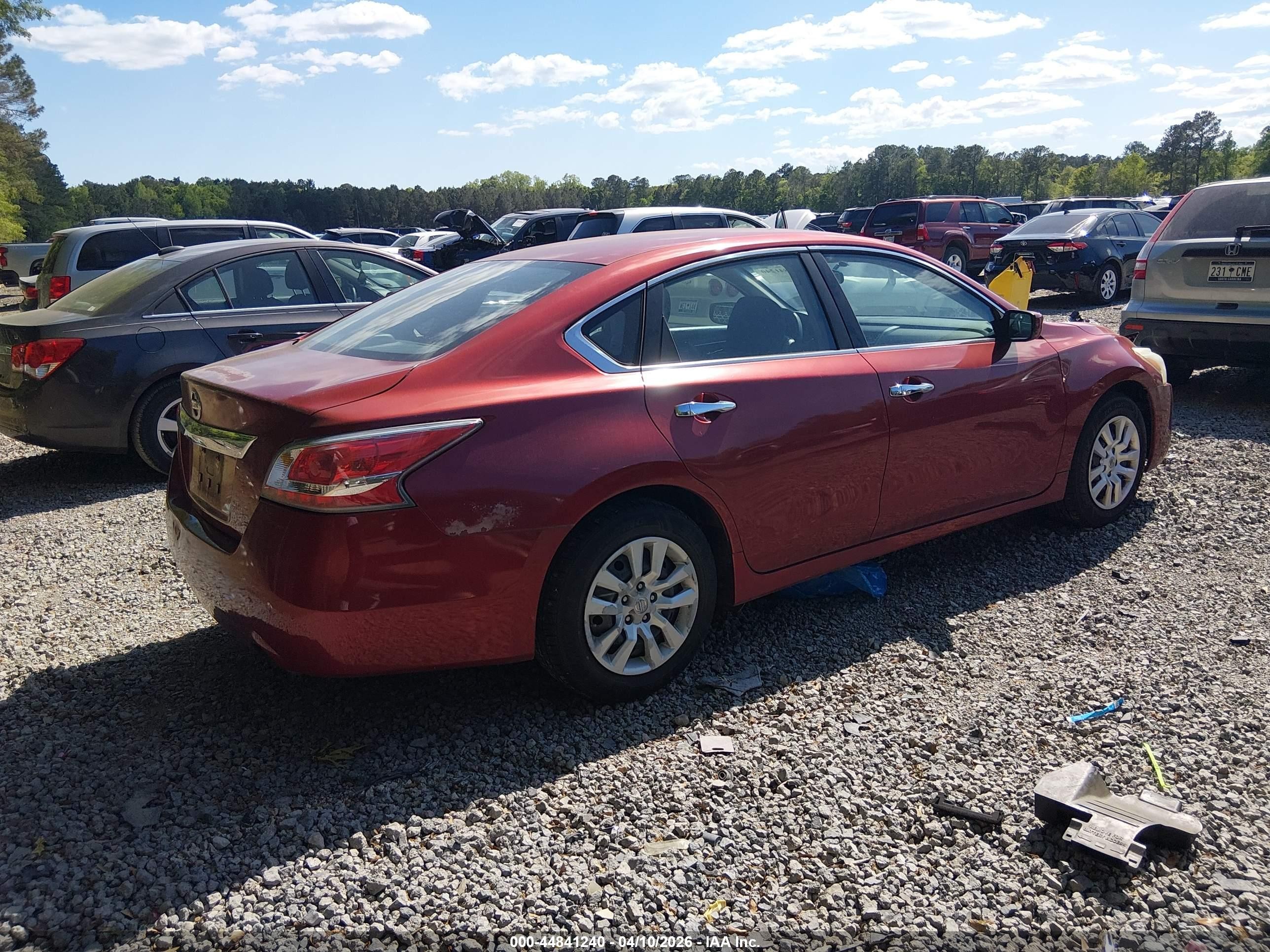 2015 Nissan Altima 2.5/2.5 S/2.5 Sl/2.5 Sv Red vin: 1N4AL3AP8FC452980