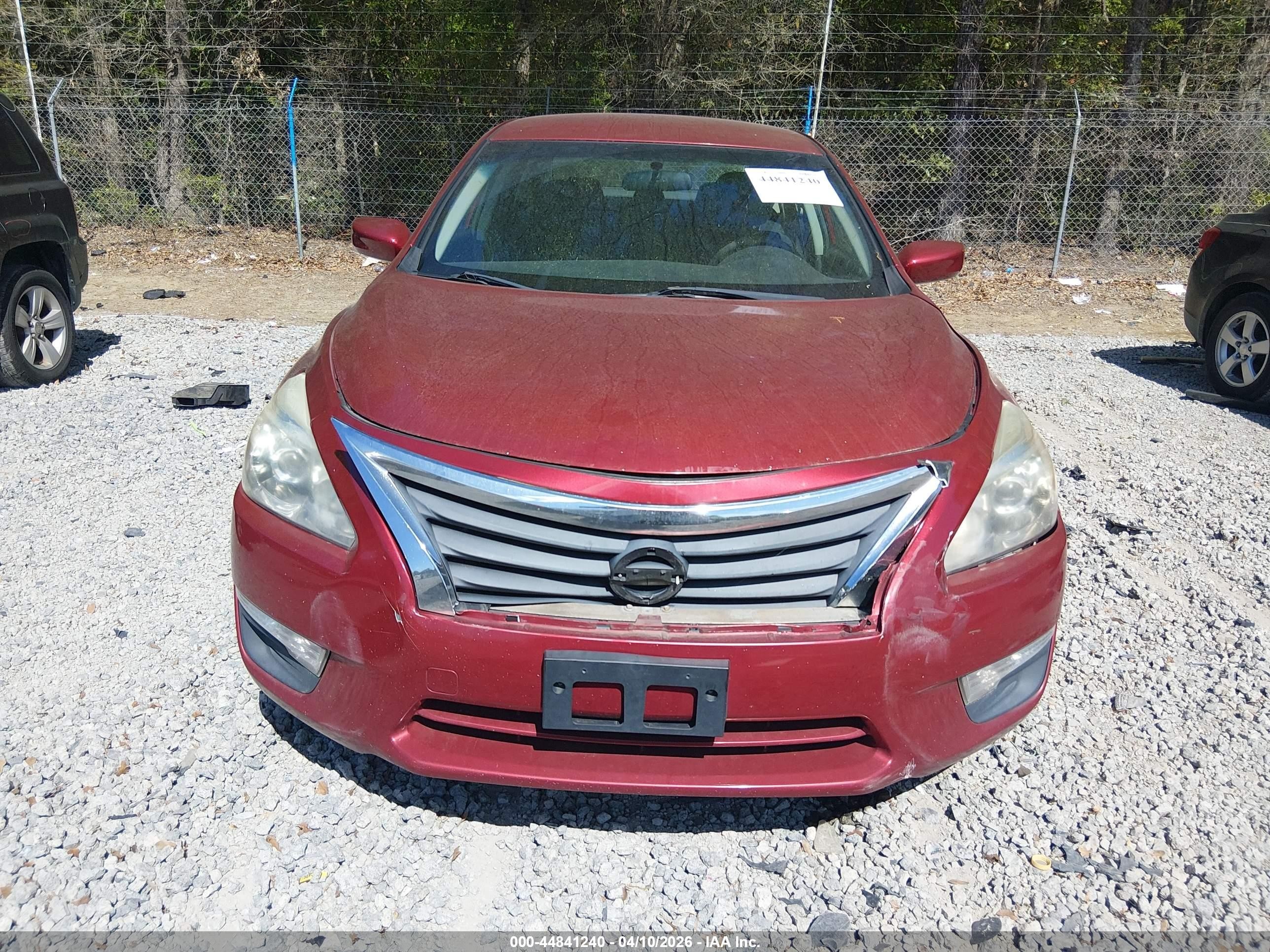 2015 Nissan Altima 2.5/2.5 S/2.5 Sl/2.5 Sv Red vin: 1N4AL3AP8FC452980