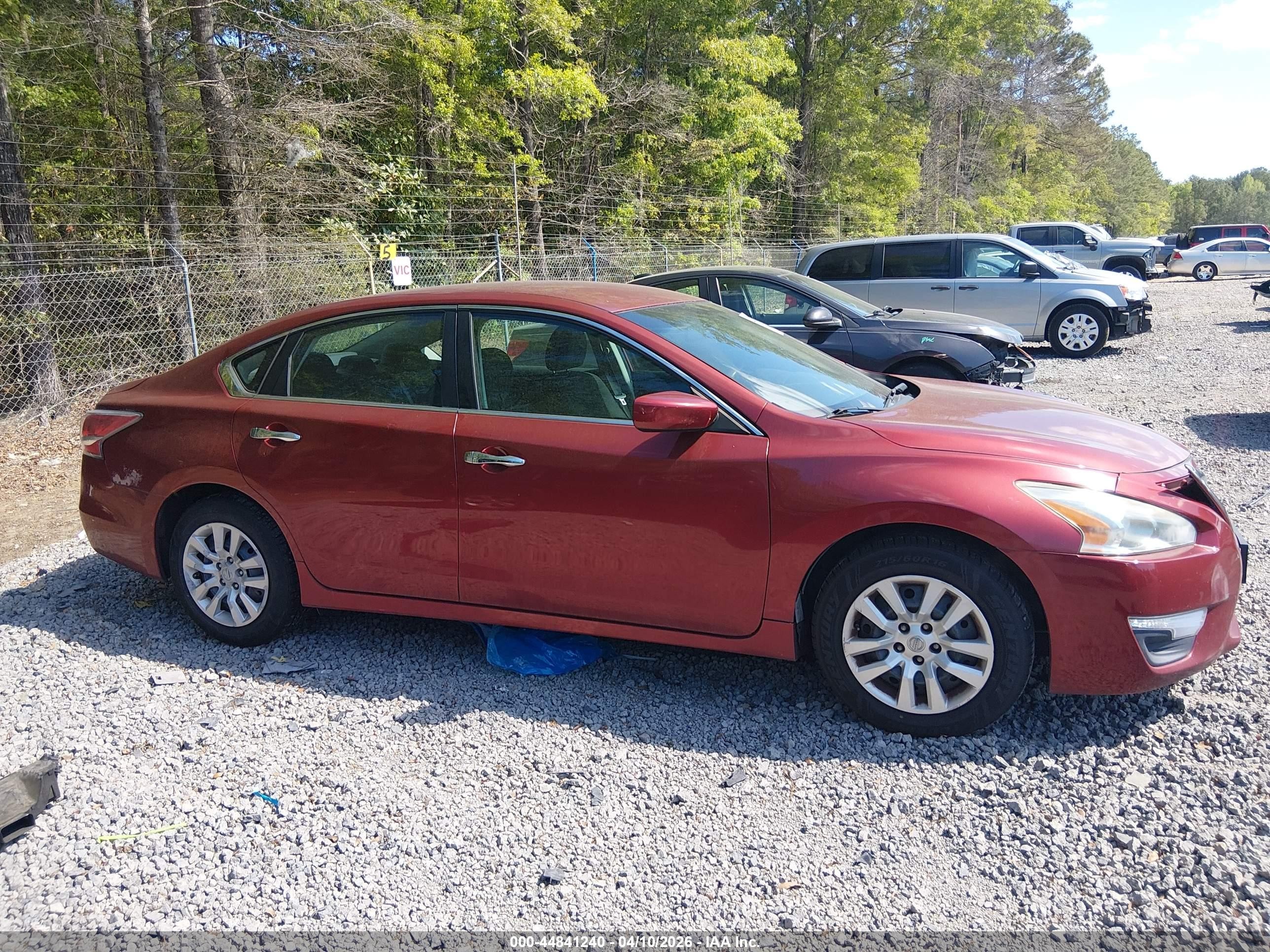2015 Nissan Altima 2.5/2.5 S/2.5 Sl/2.5 Sv Red vin: 1N4AL3AP8FC452980