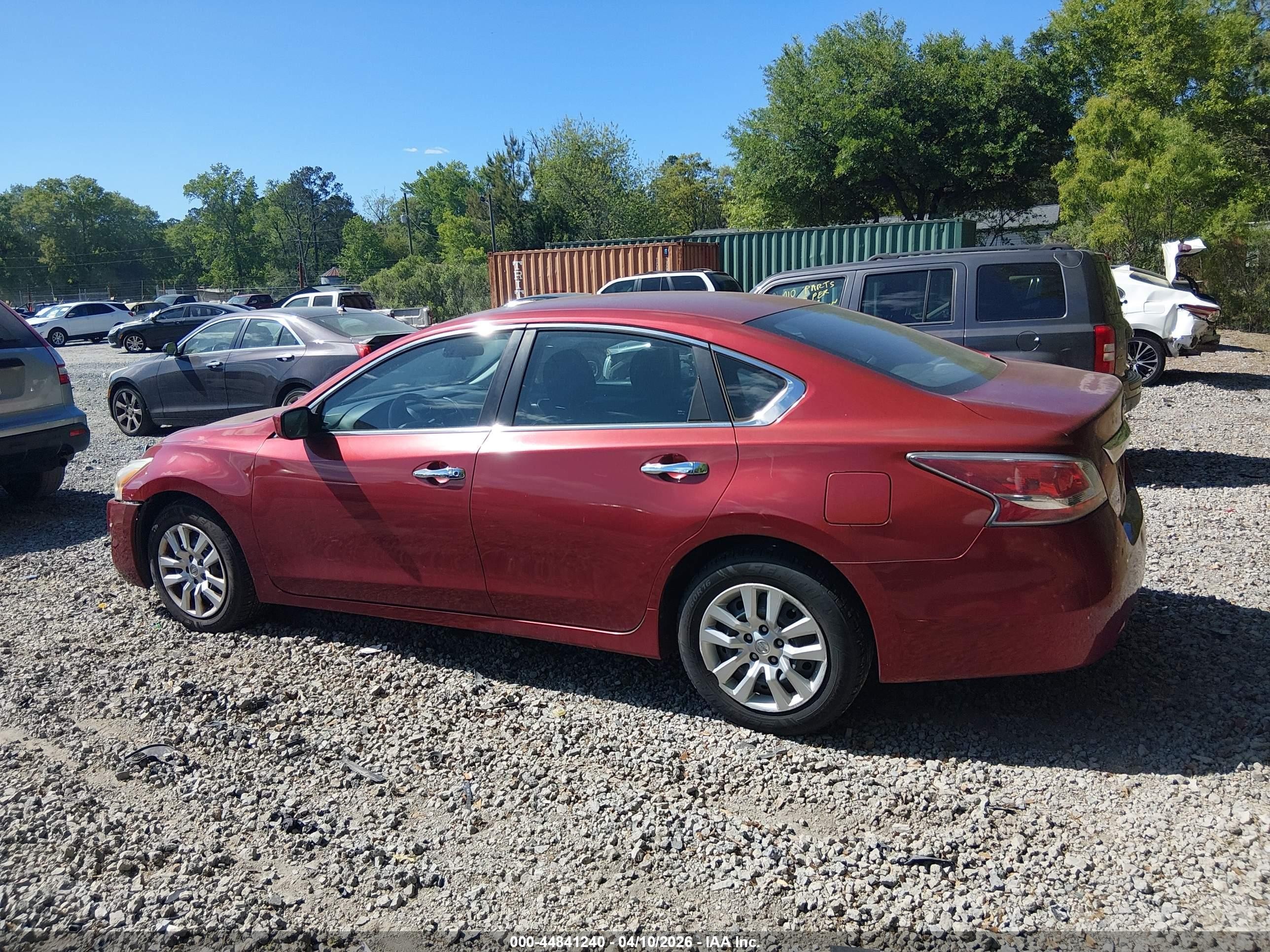 2015 Nissan Altima 2.5/2.5 S/2.5 Sl/2.5 Sv Red vin: 1N4AL3AP8FC452980