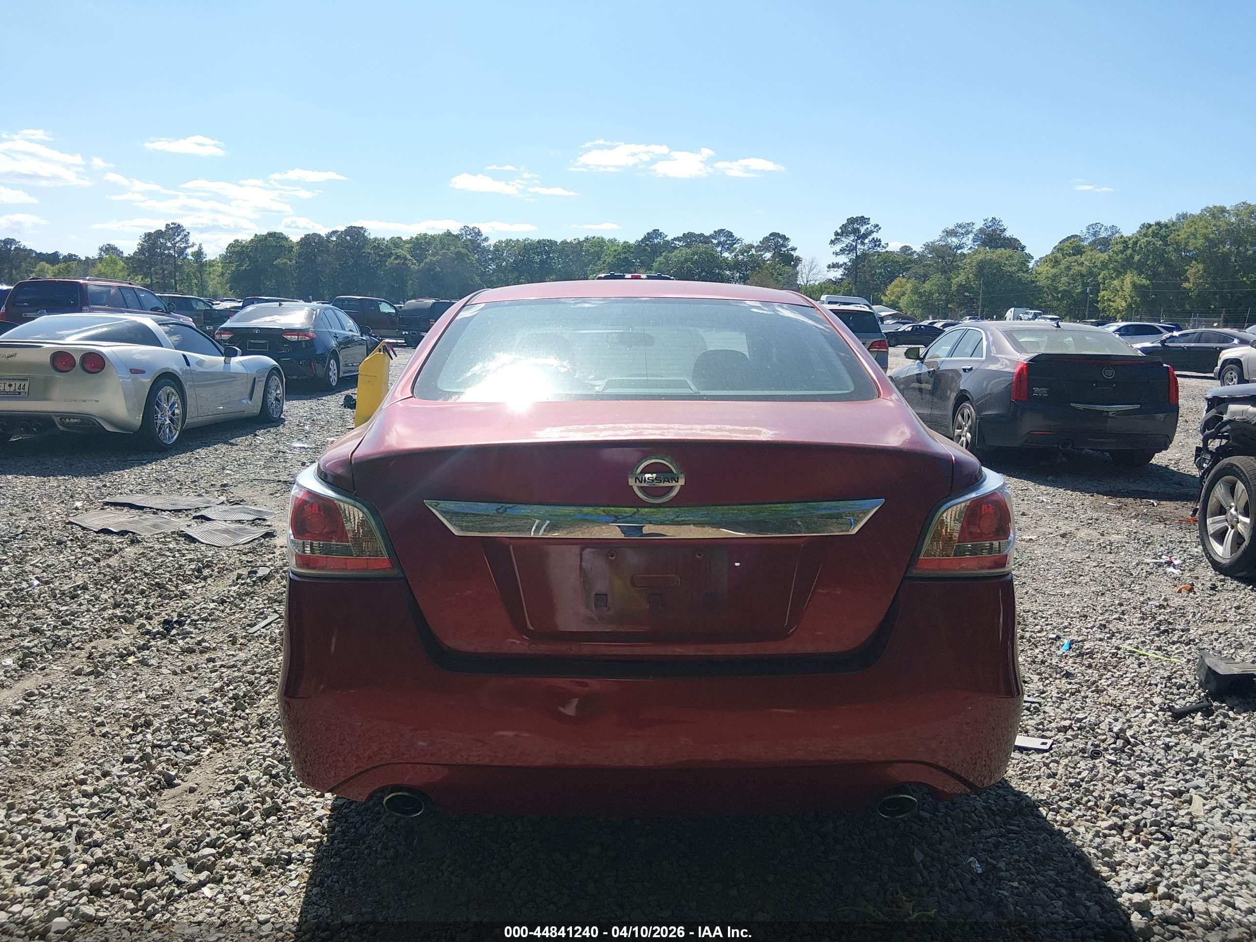 2015 Nissan Altima 2.5/2.5 S/2.5 Sl/2.5 Sv Red vin: 1N4AL3AP8FC452980