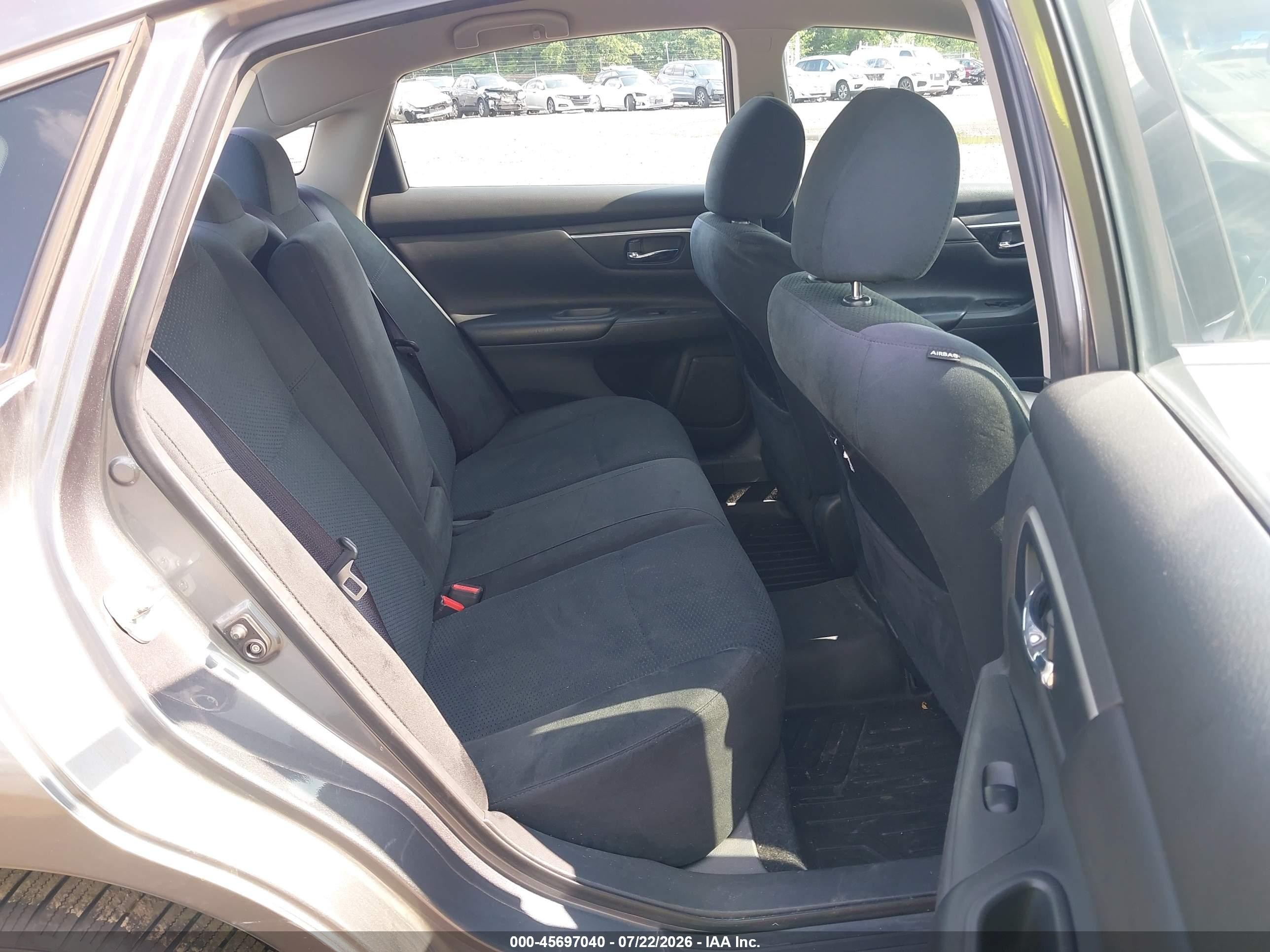 2015 Nissan Altima 2.5/2.5 S/2.5 Sl/2.5 Sv Gray vin: 1N4AL3AP8FC457886