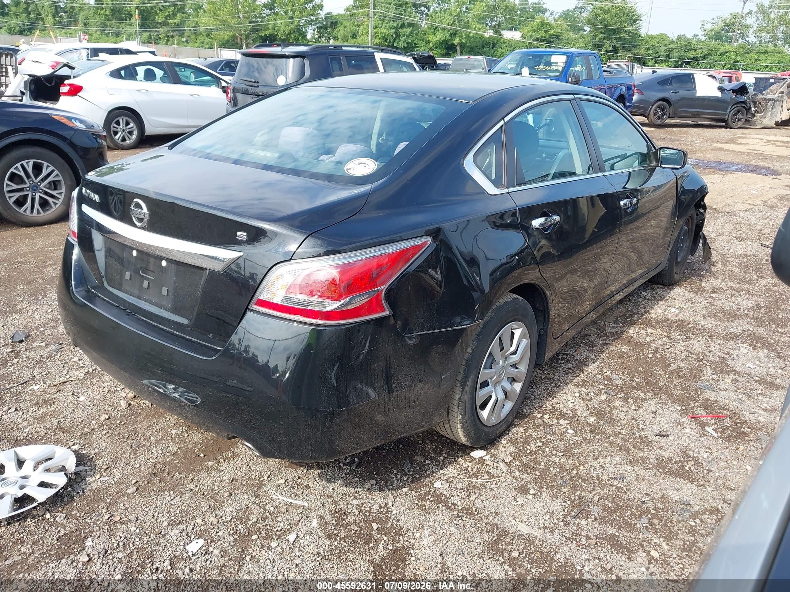 2015 Nissan Altima 2.5 S Черный vin: 1N4AL3AP8FC467642