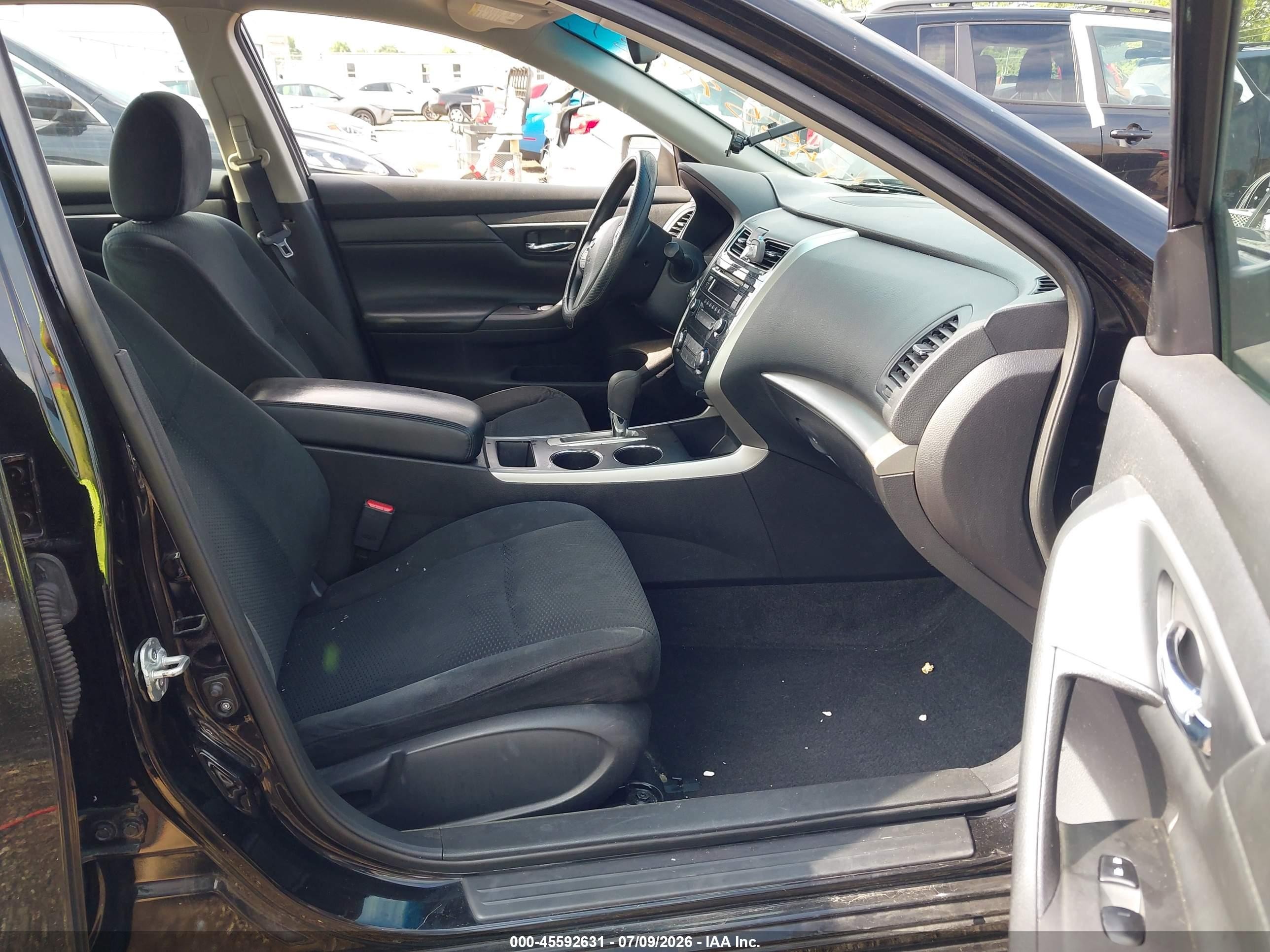 2015 Nissan Altima 2.5 S Черный vin: 1N4AL3AP8FC467642