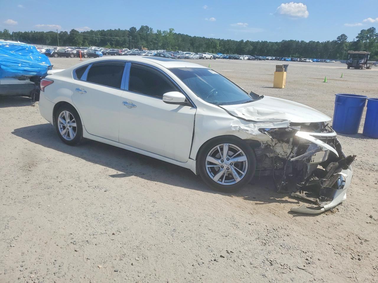 2015 Nissan Altima 2.5 Sv White vin: 1N4AL3AP8FC468175