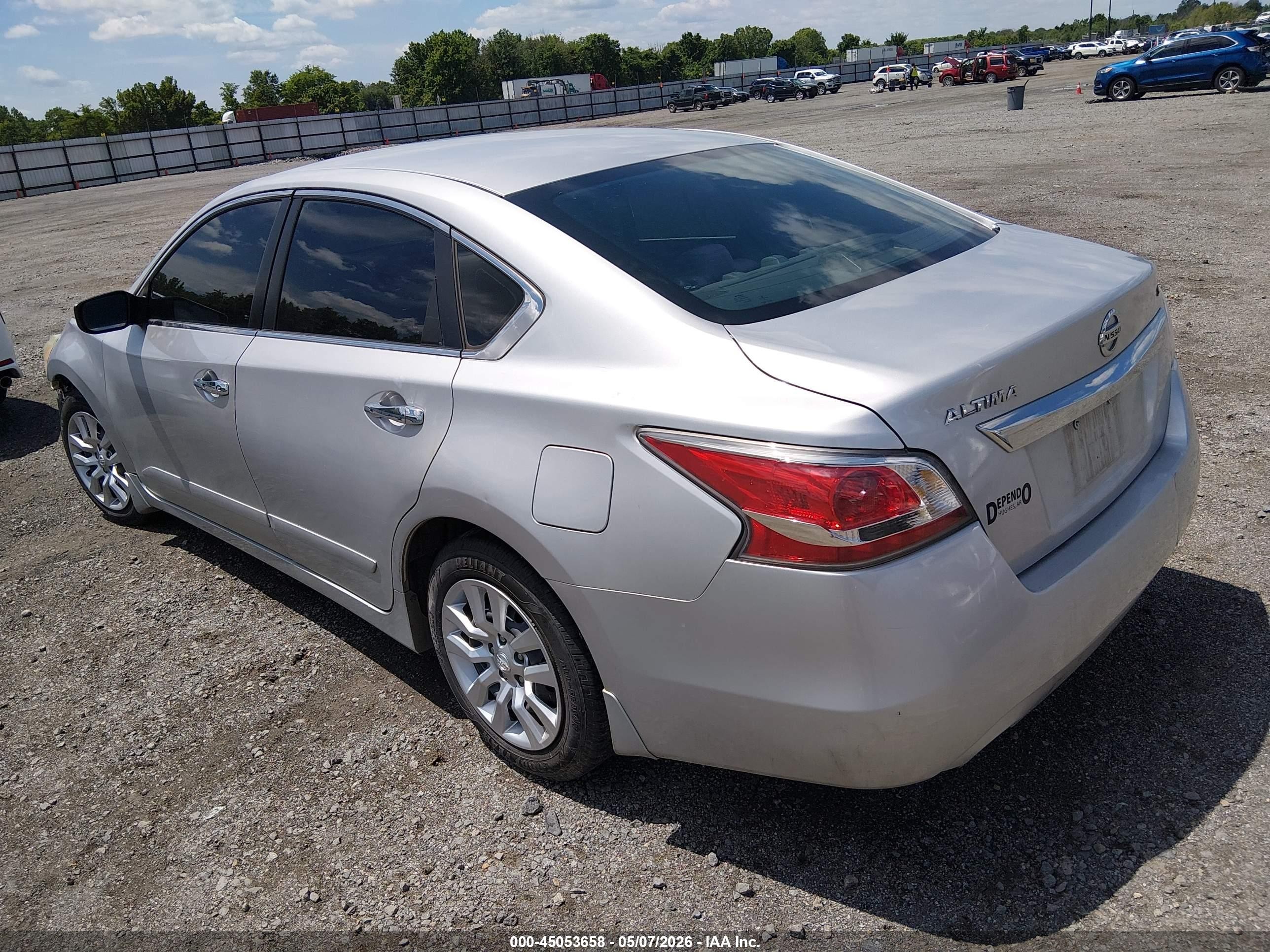 2015 Nissan Altima 2.5 S Gray vin: 1N4AL3AP8FC472422