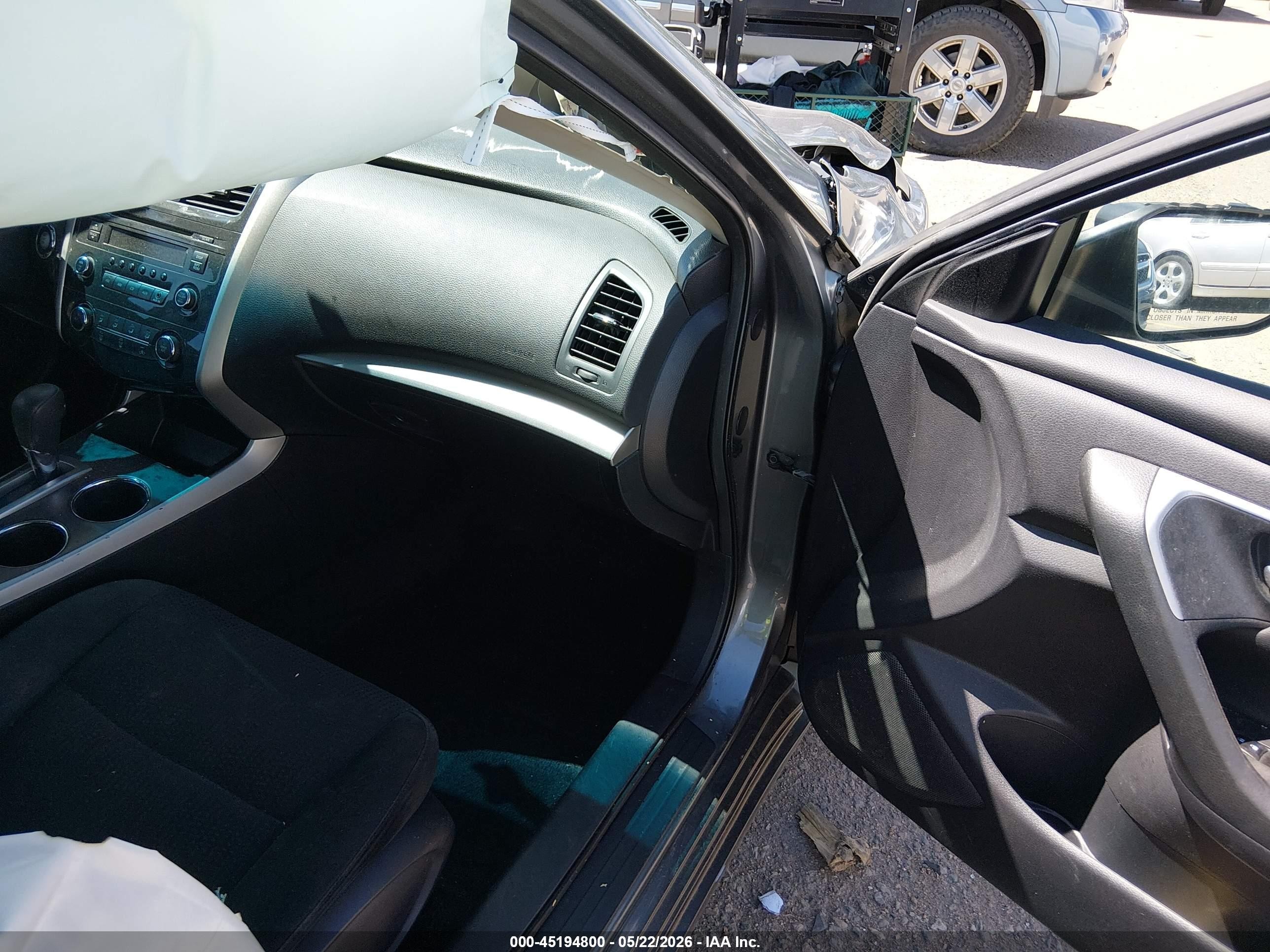 2015 Nissan Altima 2.5 S Серый vin: 1N4AL3AP8FC483016