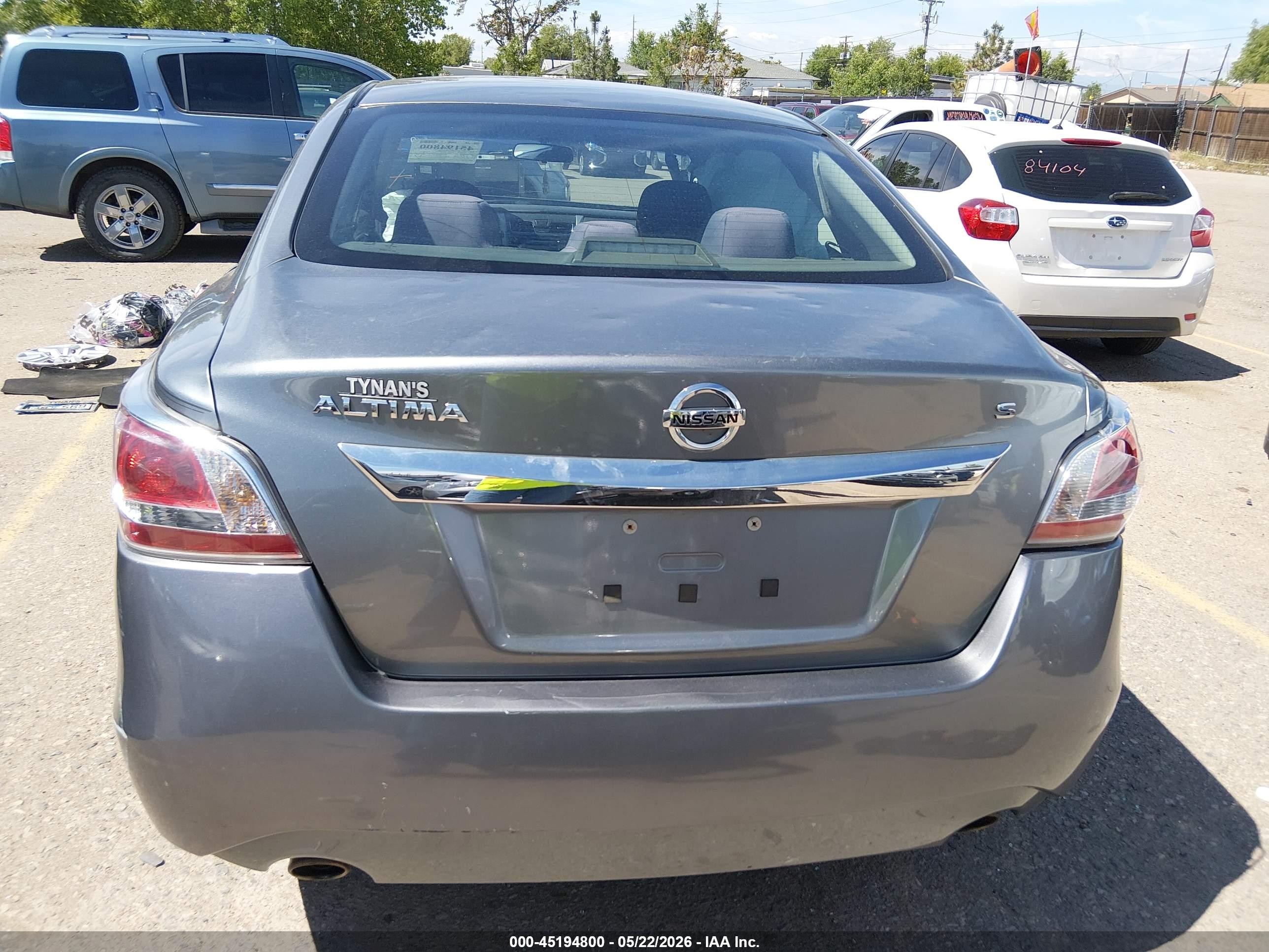 2015 Nissan Altima 2.5 S Серый vin: 1N4AL3AP8FC483016