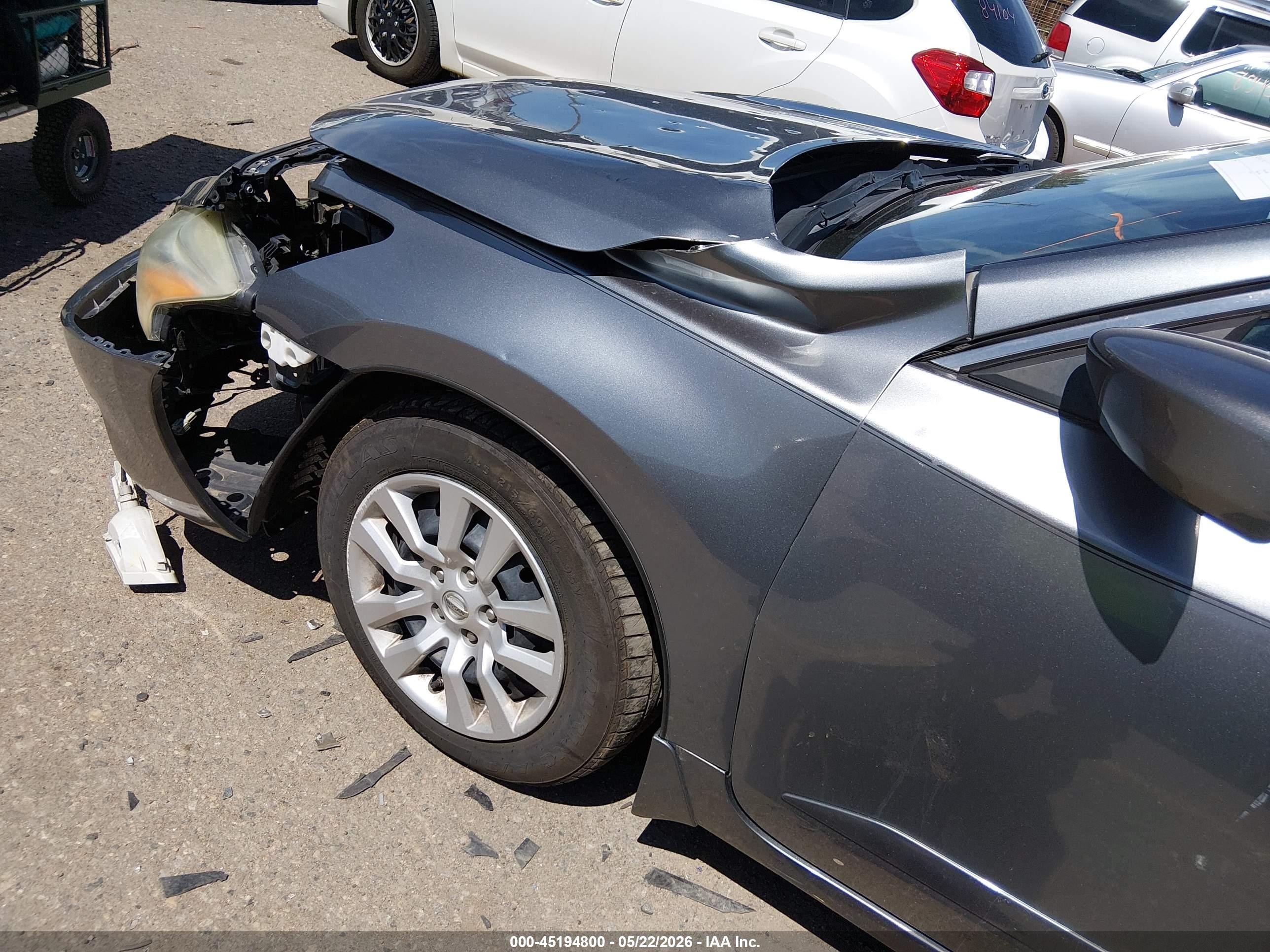 2015 Nissan Altima 2.5 S Серый vin: 1N4AL3AP8FC483016