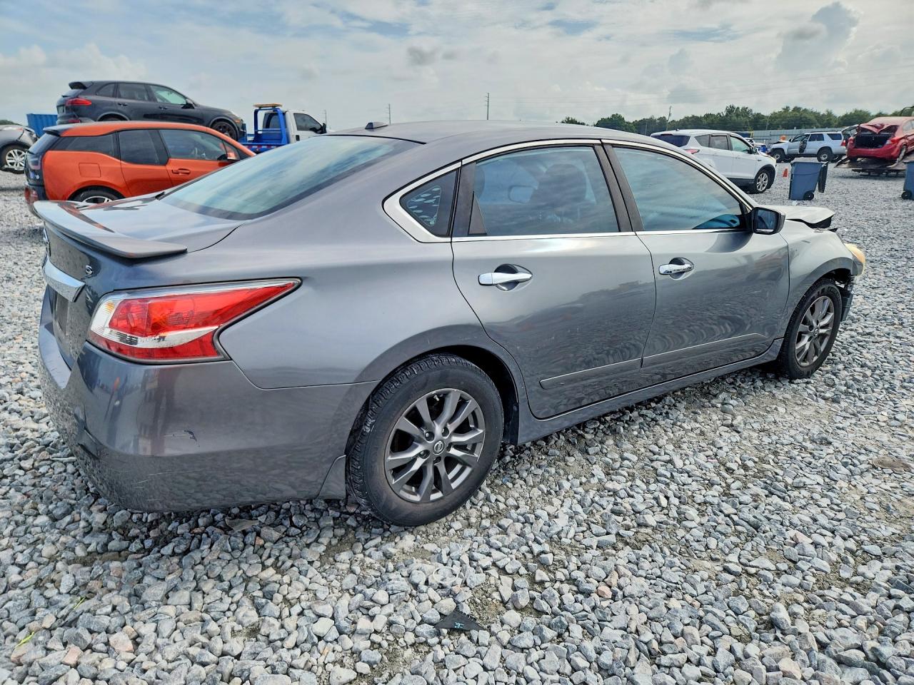 2015 Nissan Altima 2.5 S Gray vin: 1N4AL3AP8FC483081