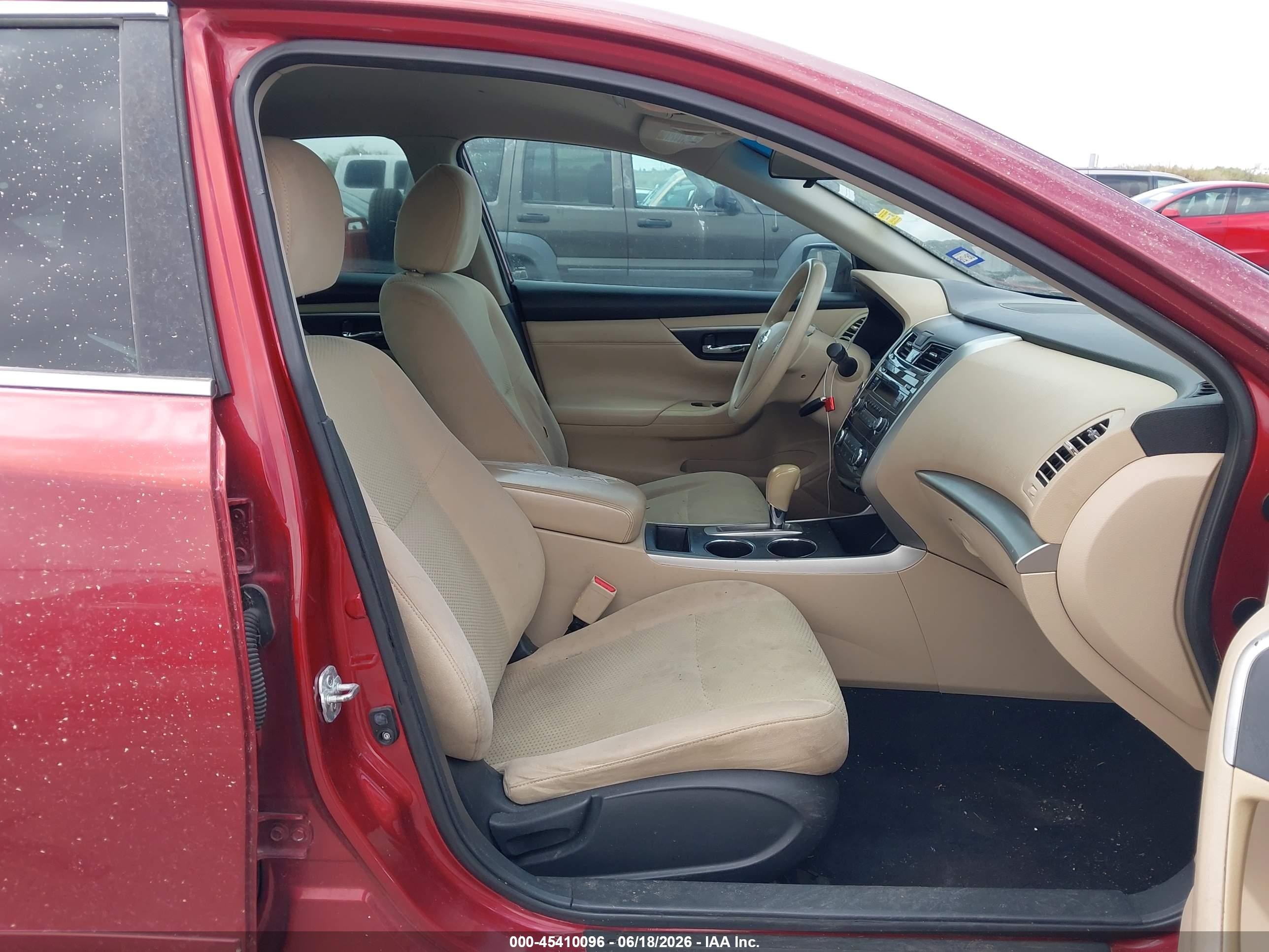 2015 Nissan Altima 2.5 S Maroon vin: 1N4AL3AP8FC485039