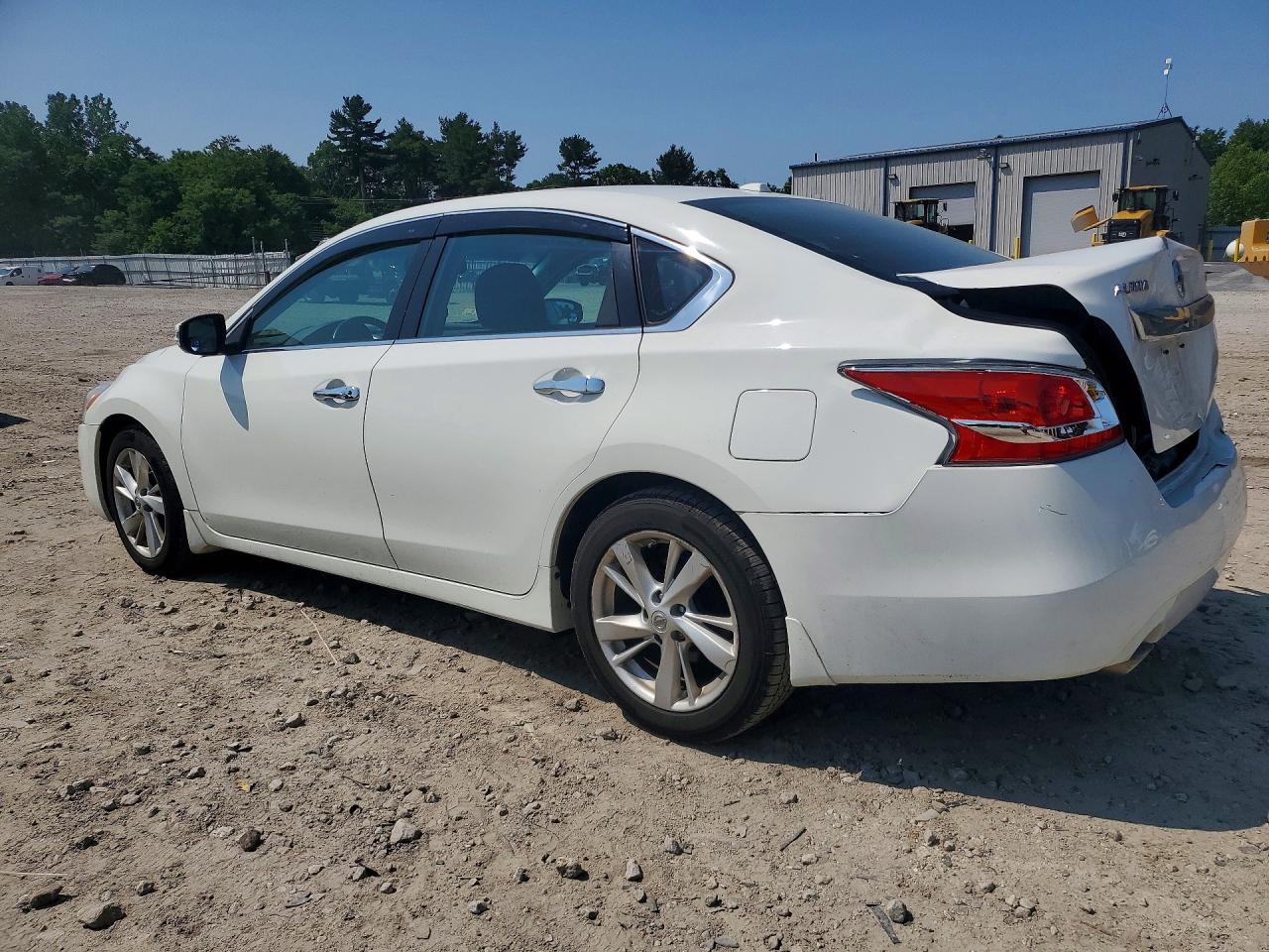 2015 Nissan Altima 2.5 Sv White vin: 1N4AL3AP8FC485588