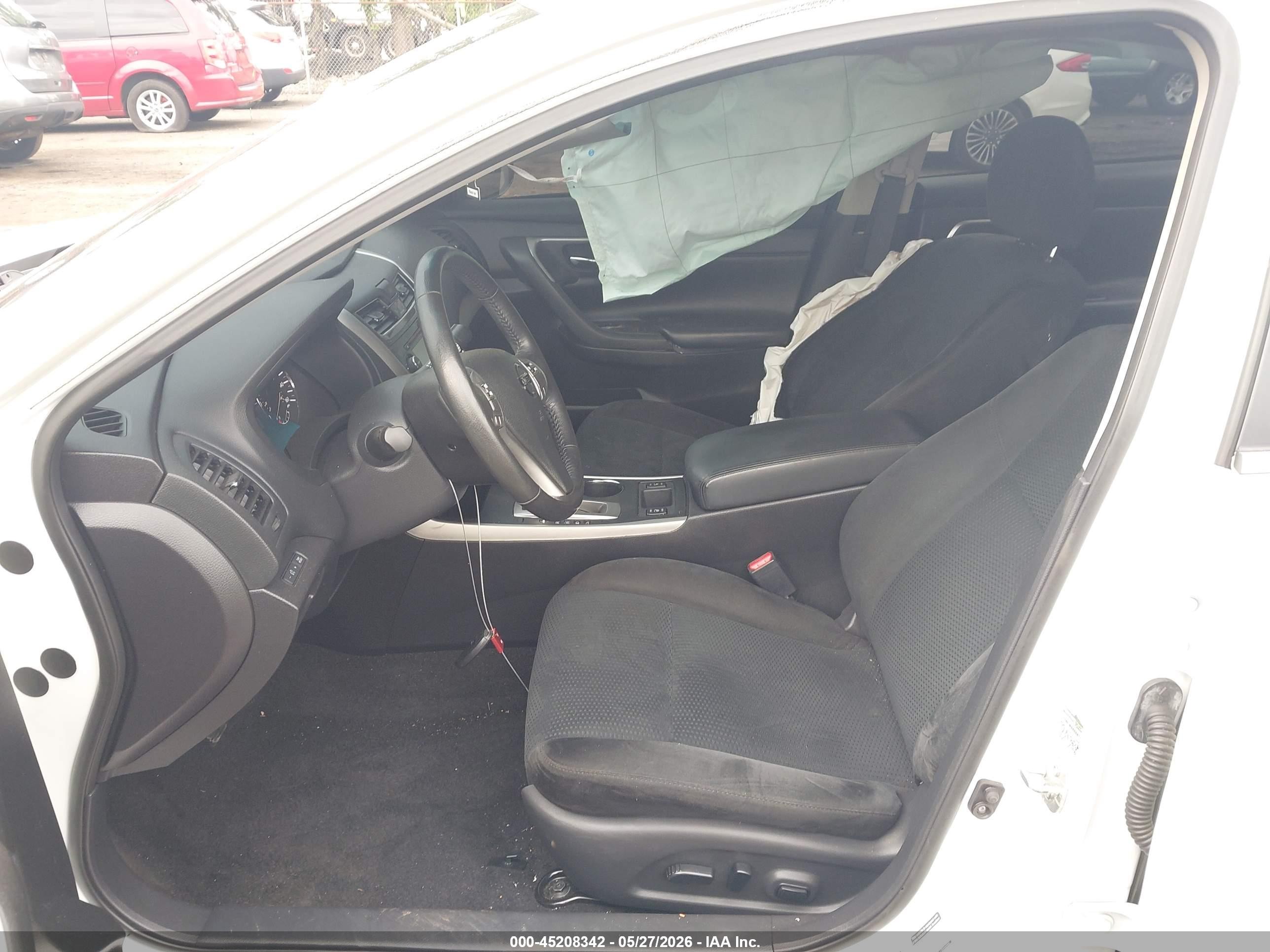 2015 Nissan Altima 2.5 Sv Белый vin: 1N4AL3AP8FC492119