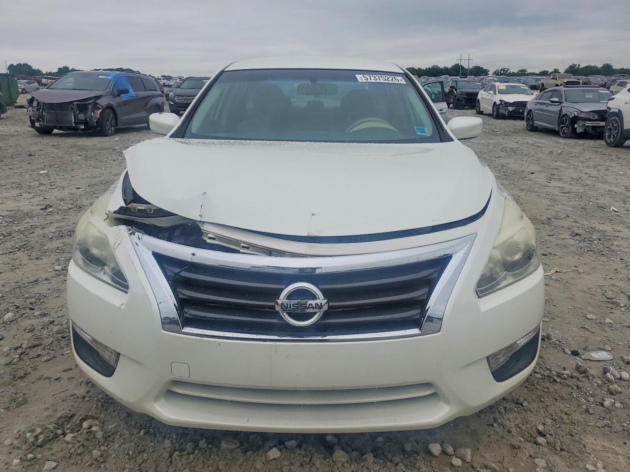 2015 Nissan Altima White vin: 1N4AL3AP8FC492122