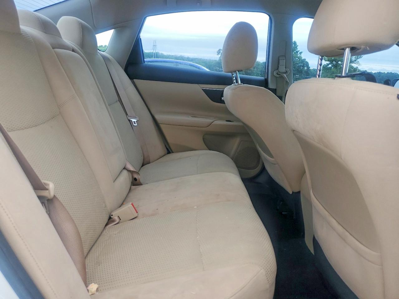 2015 Nissan Altima White vin: 1N4AL3AP8FC492122