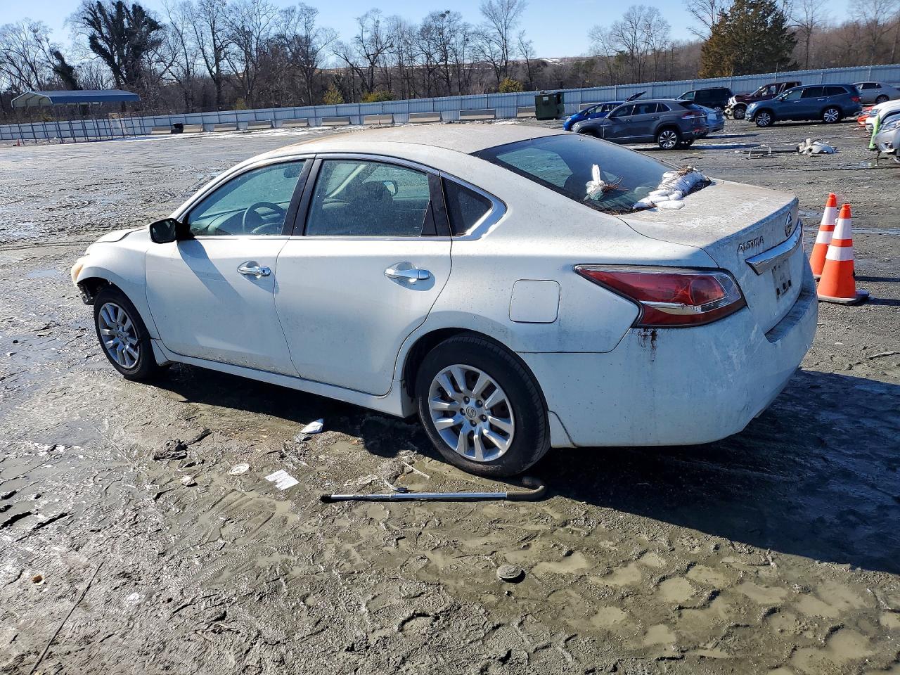 2015 Nissan Altima 2.5 White vin: 1N4AL3AP8FC494937