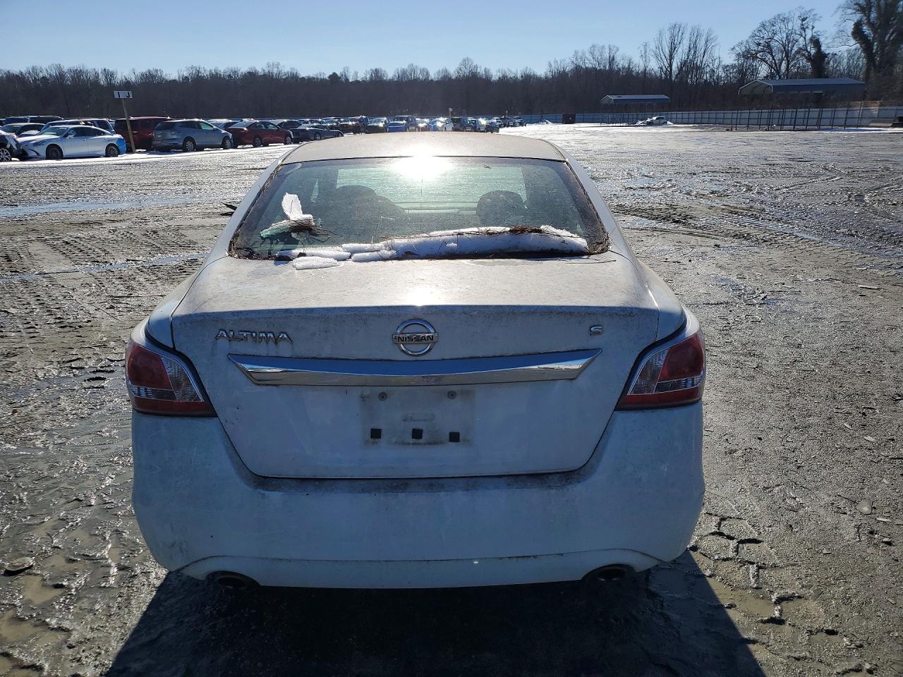2015 Nissan Altima 2.5 White vin: 1N4AL3AP8FC494937