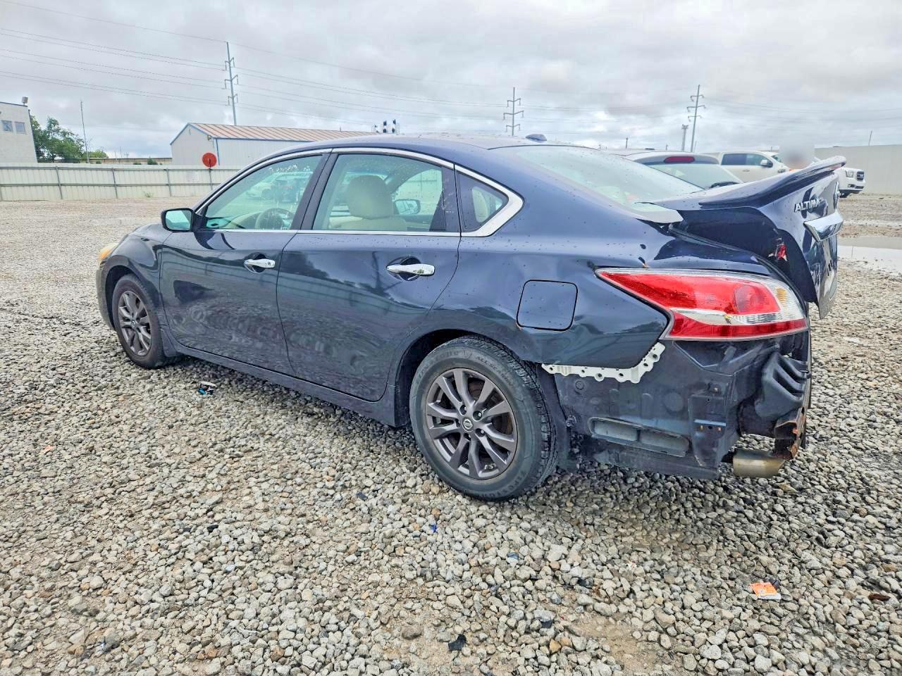 2015 Nissan Altima 2.5 S Charcoal vin: 1N4AL3AP8FC499846