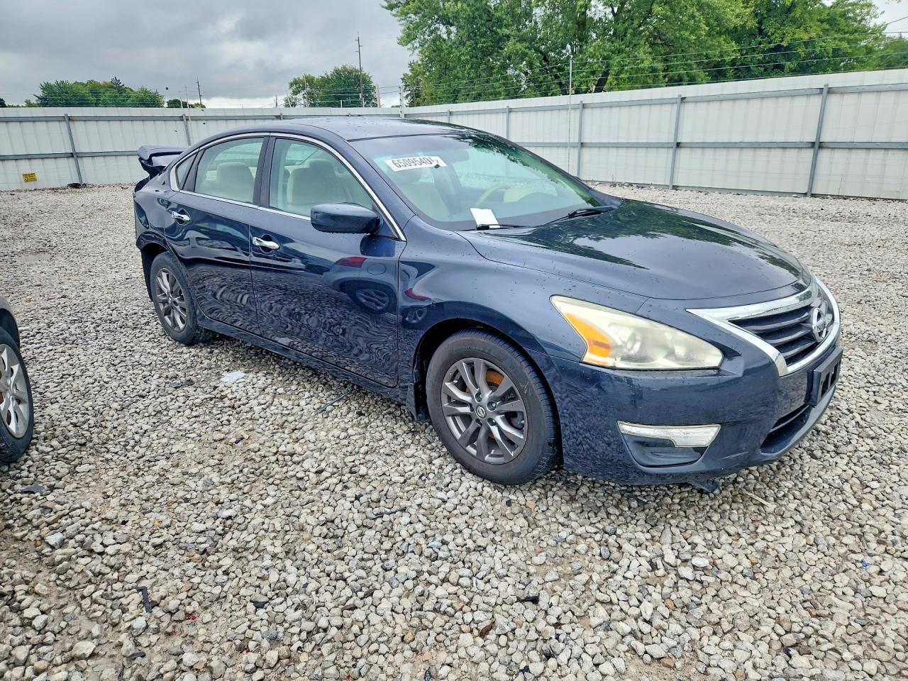 2015 Nissan Altima 2.5 S Charcoal vin: 1N4AL3AP8FC499846